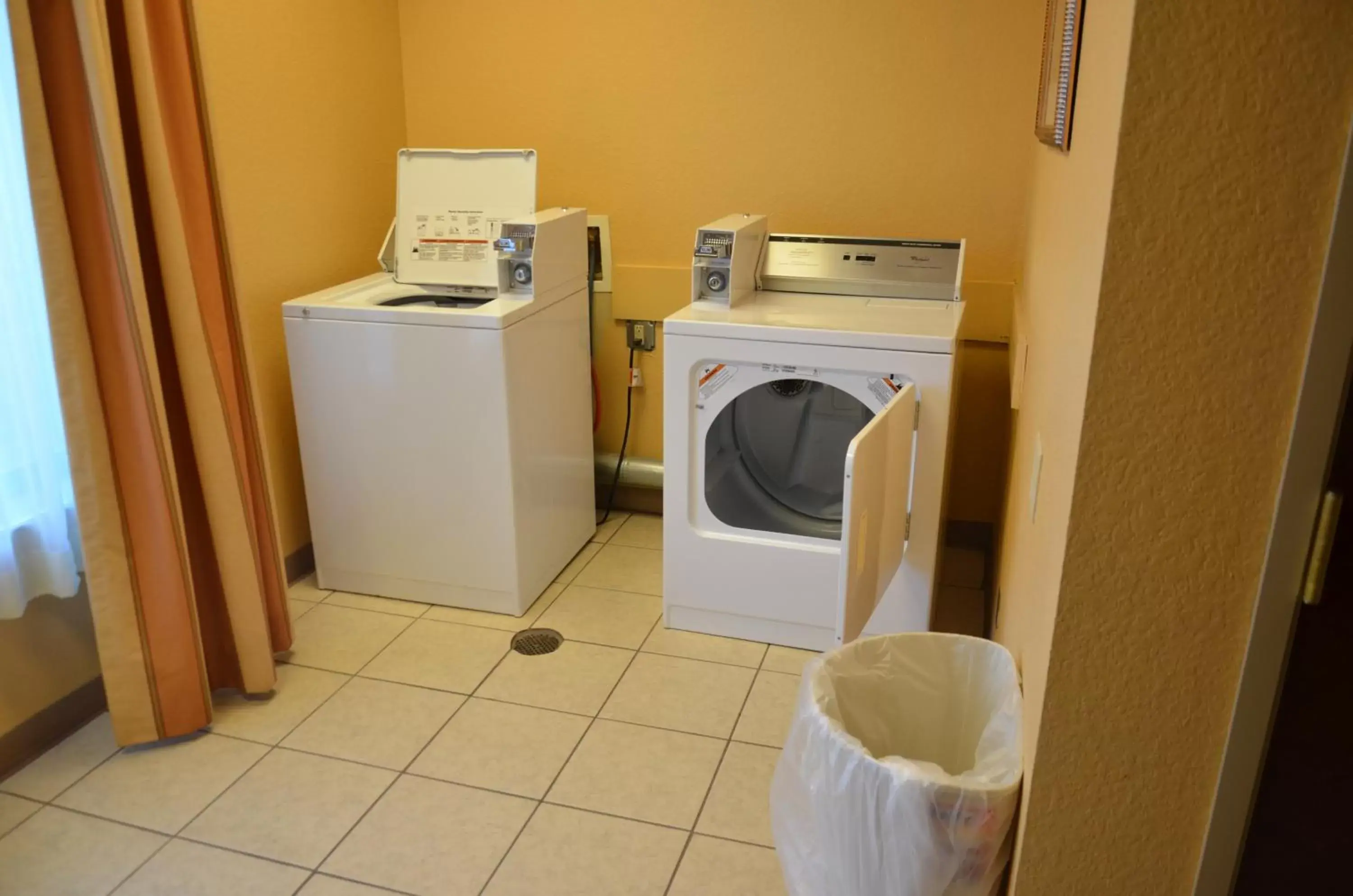 Lobby or reception in Holiday Inn Express Hotel & Suites Amarillo South by IHG Lobby or reception in Holiday Inn Express Hotel & Suites Amarillo South by IHG