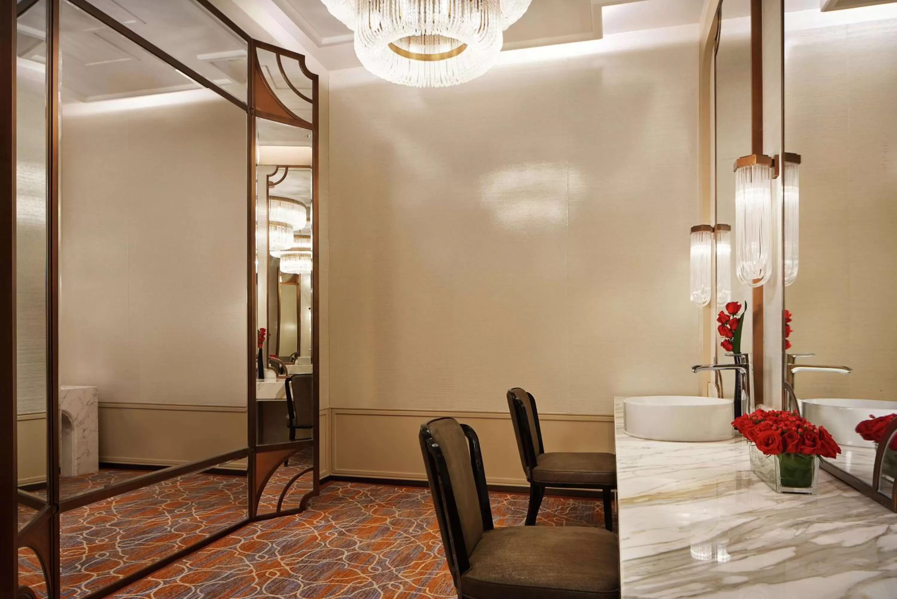 Meeting/conference room, Bed in Conrad Tianjin