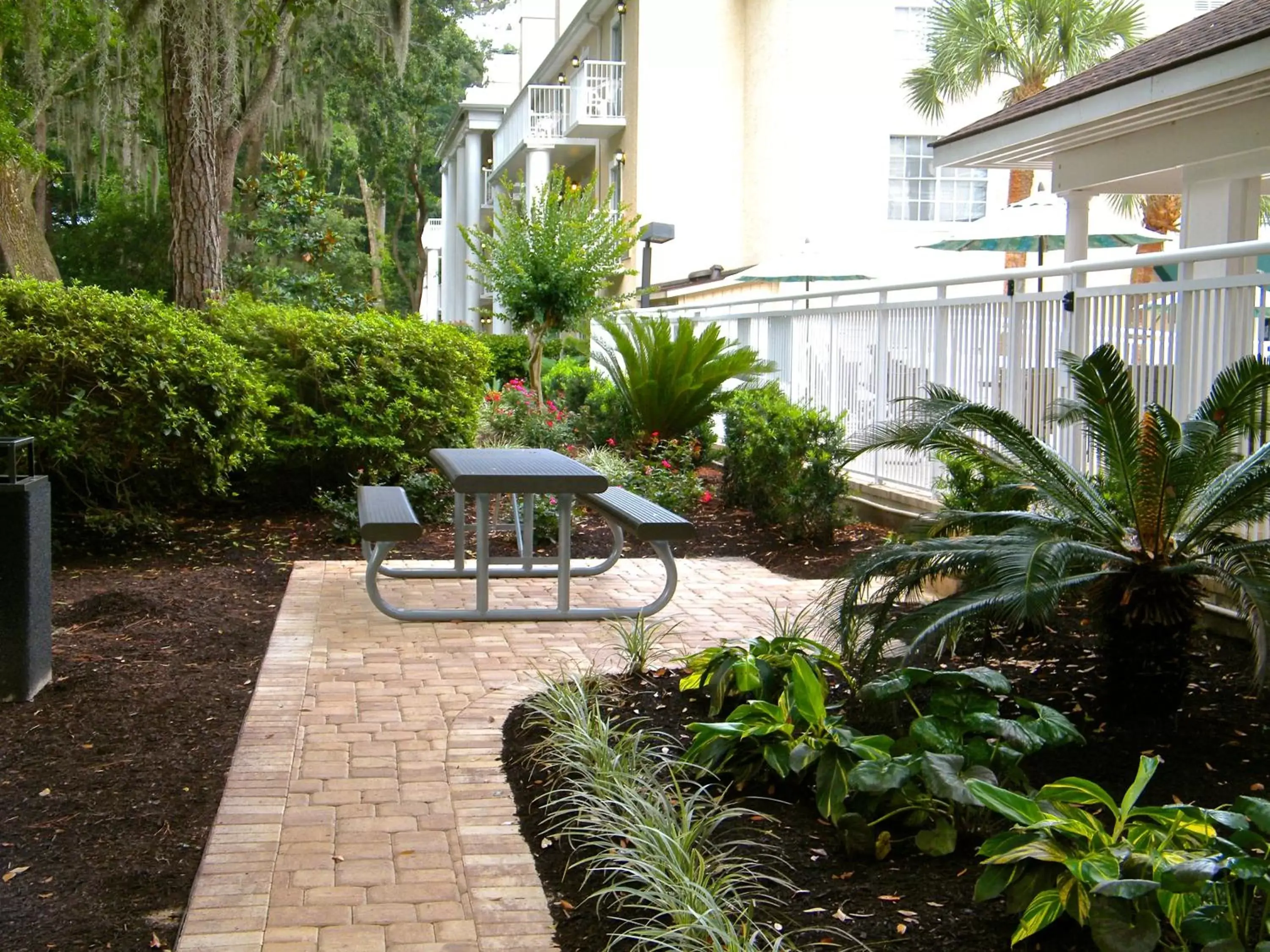 Decorative detail, Patio/Outdoor Area in Palmera Inn and Suites