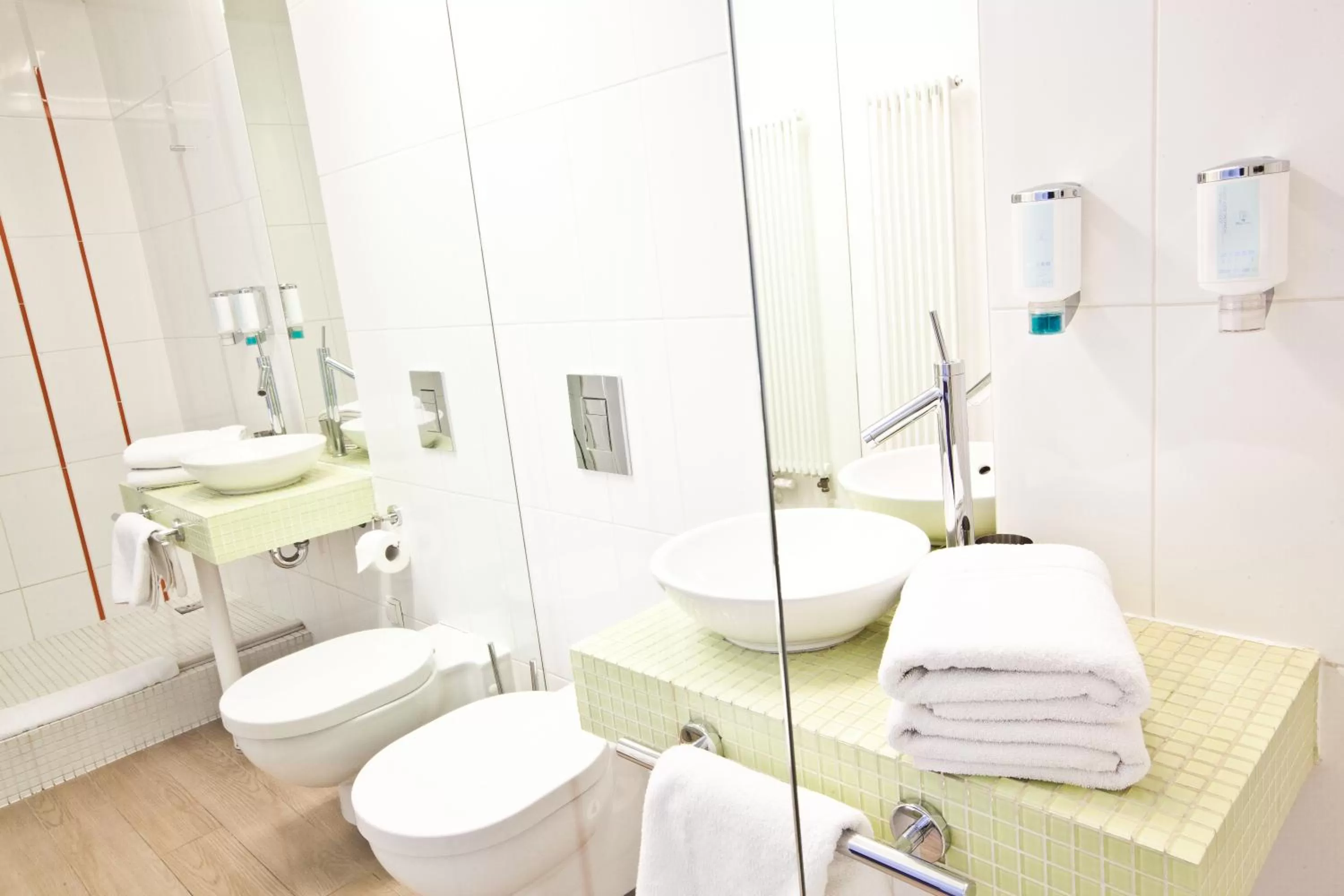 Bathroom in Platinum Apartments Aparthotel