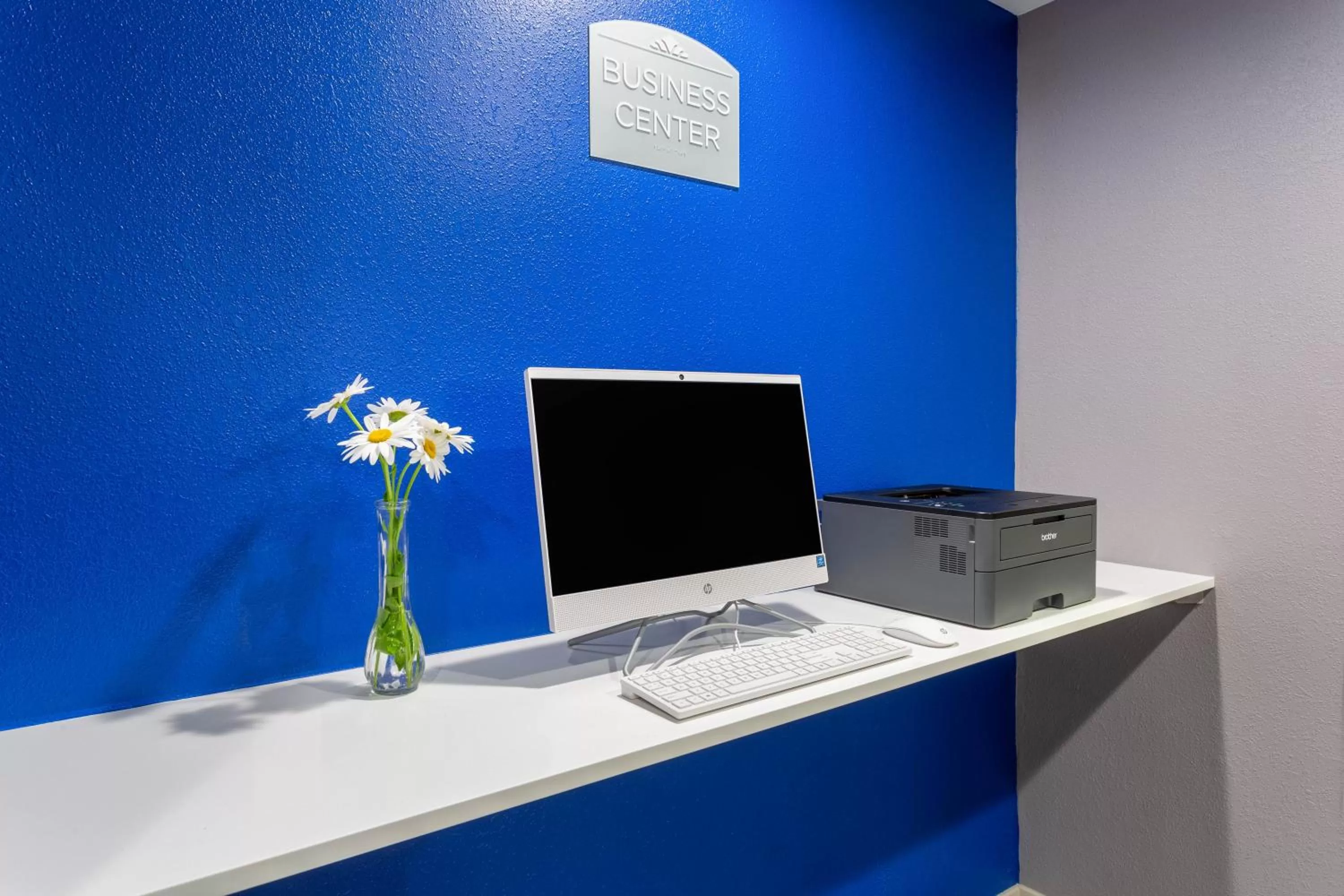 Business facilities in Microtel Inn & Suites by Wyndham Bethel/Danbury