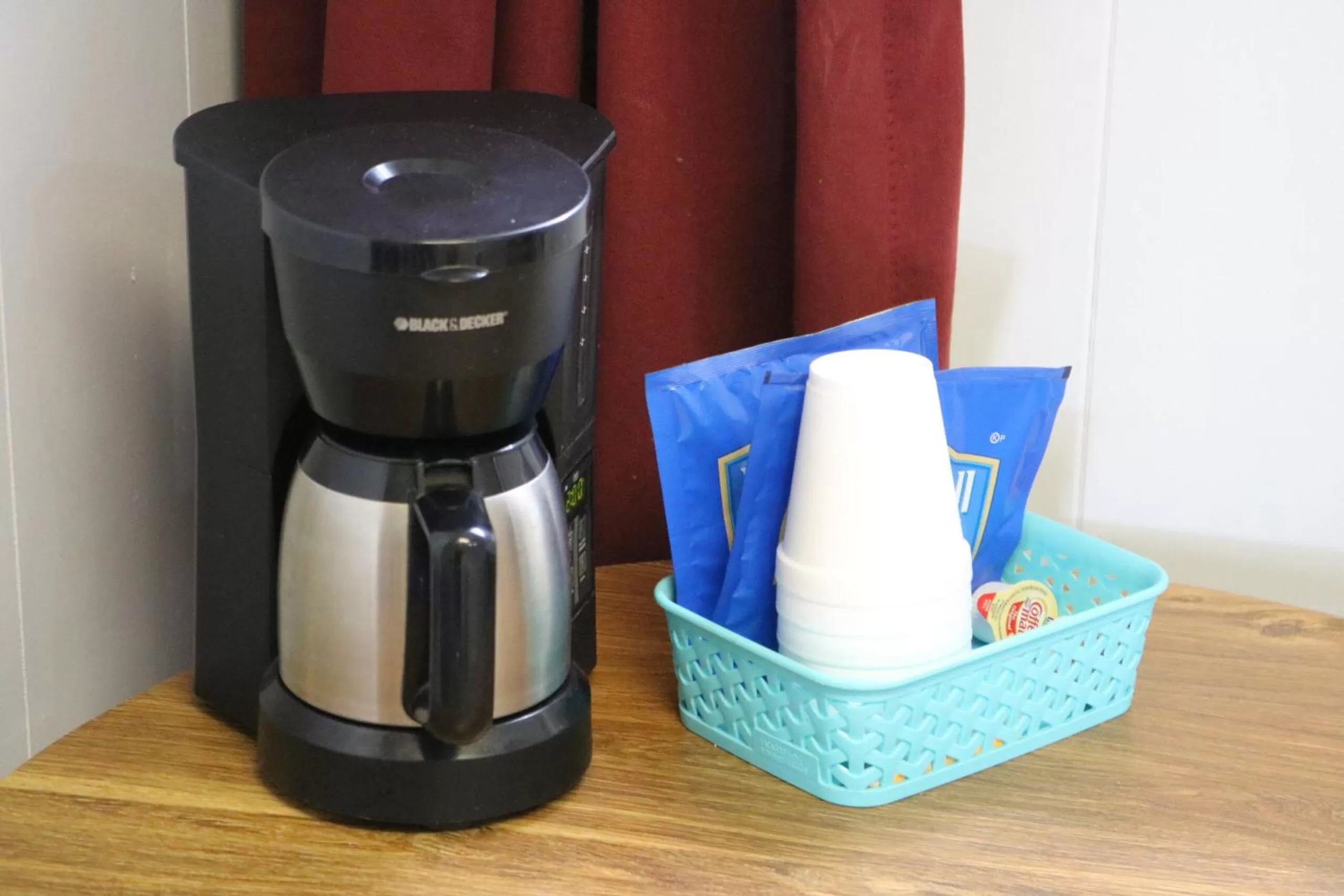 Bedroom in HICKORY SHADES MOTEL