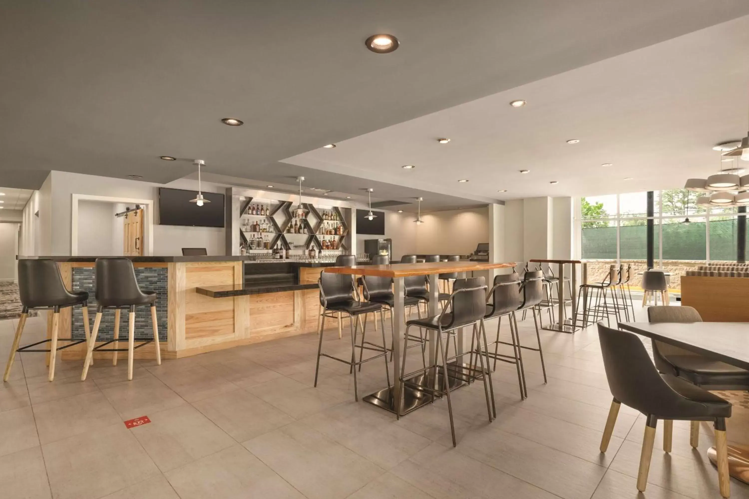 Lounge or bar, Restaurant/Places to Eat in Radisson Hotel Atlanta Airport