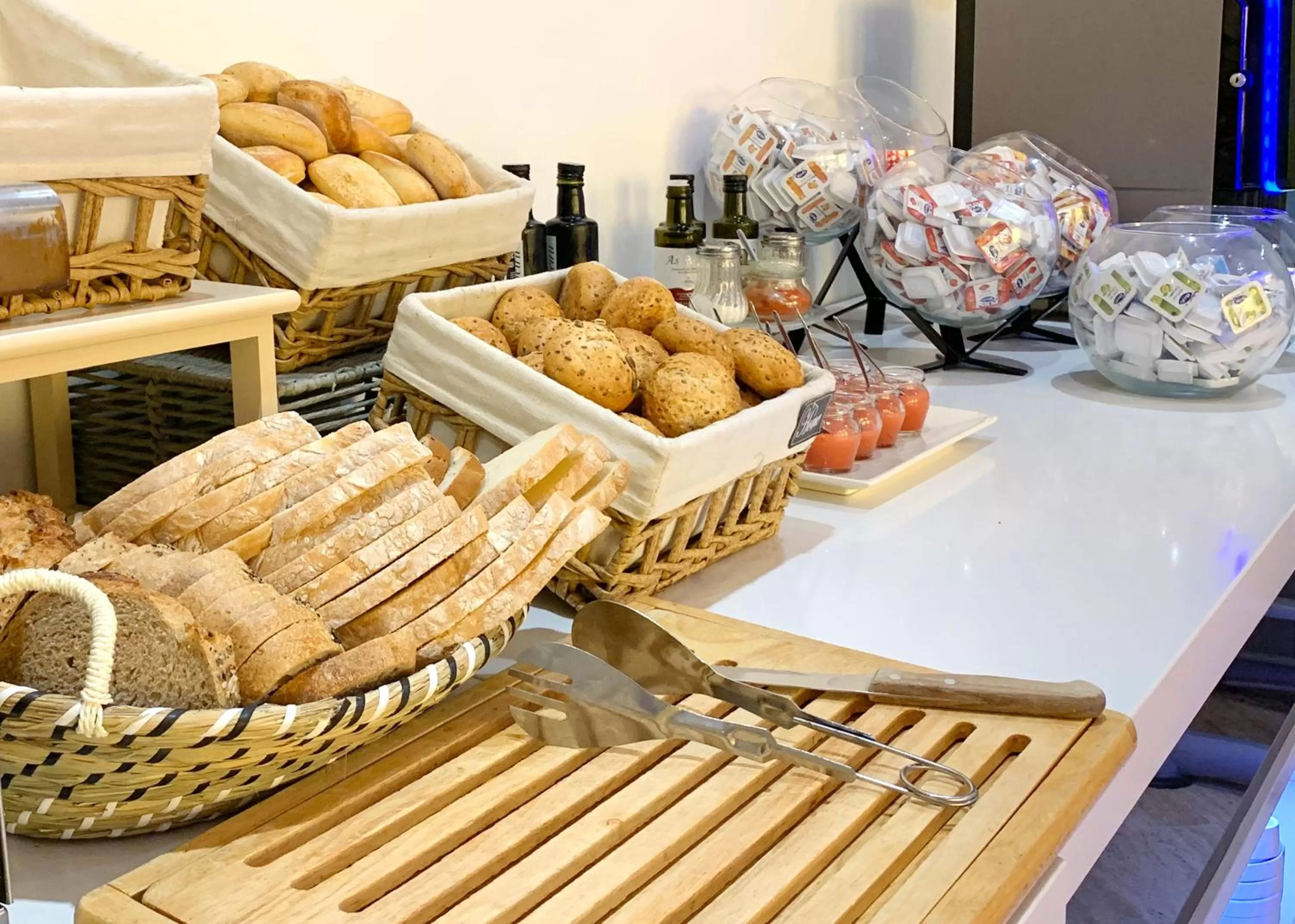 Food and drinks in Gran Hotel Don Manuel