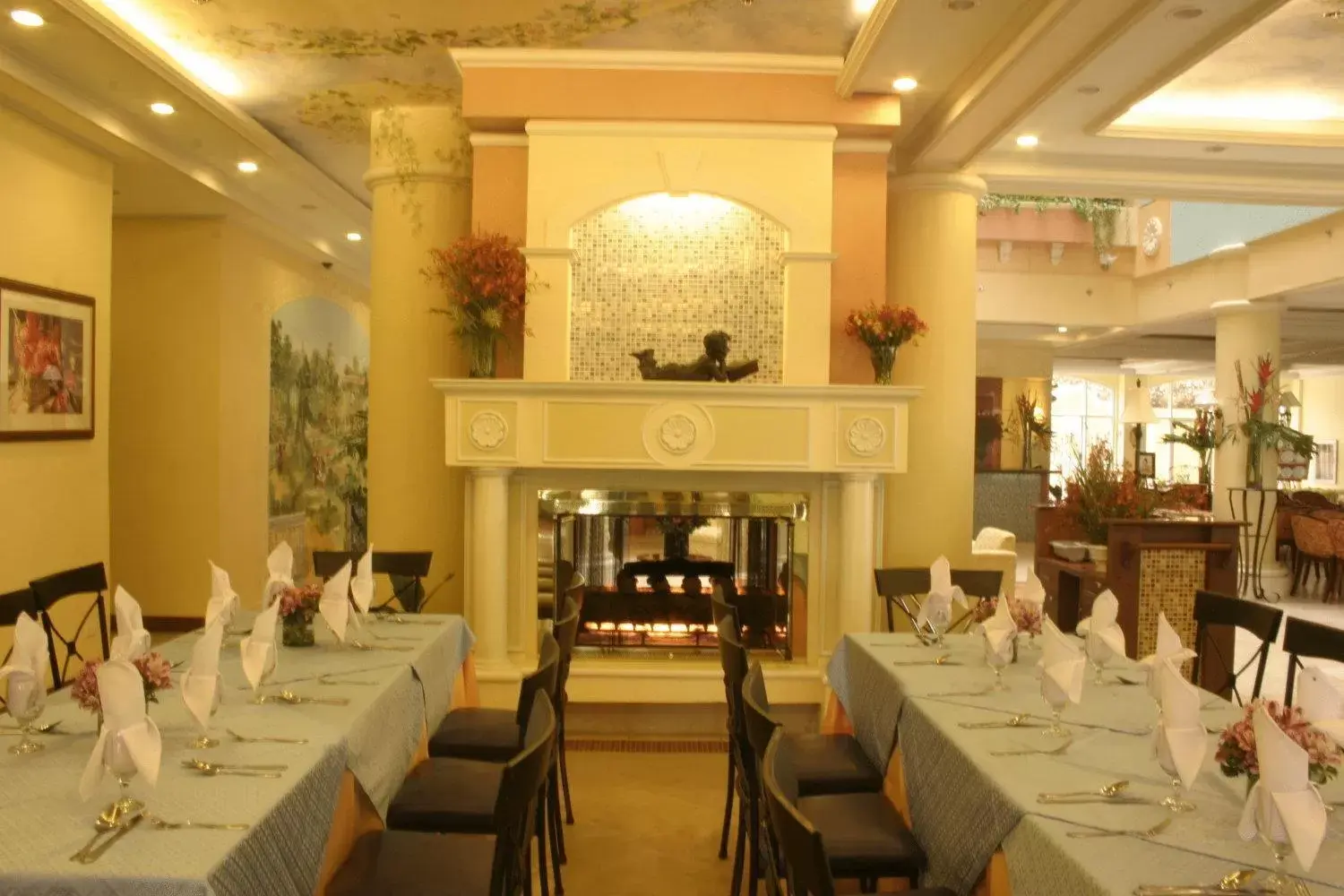 Restaurant/Places to Eat in Hotel Elizabeth - Baguio