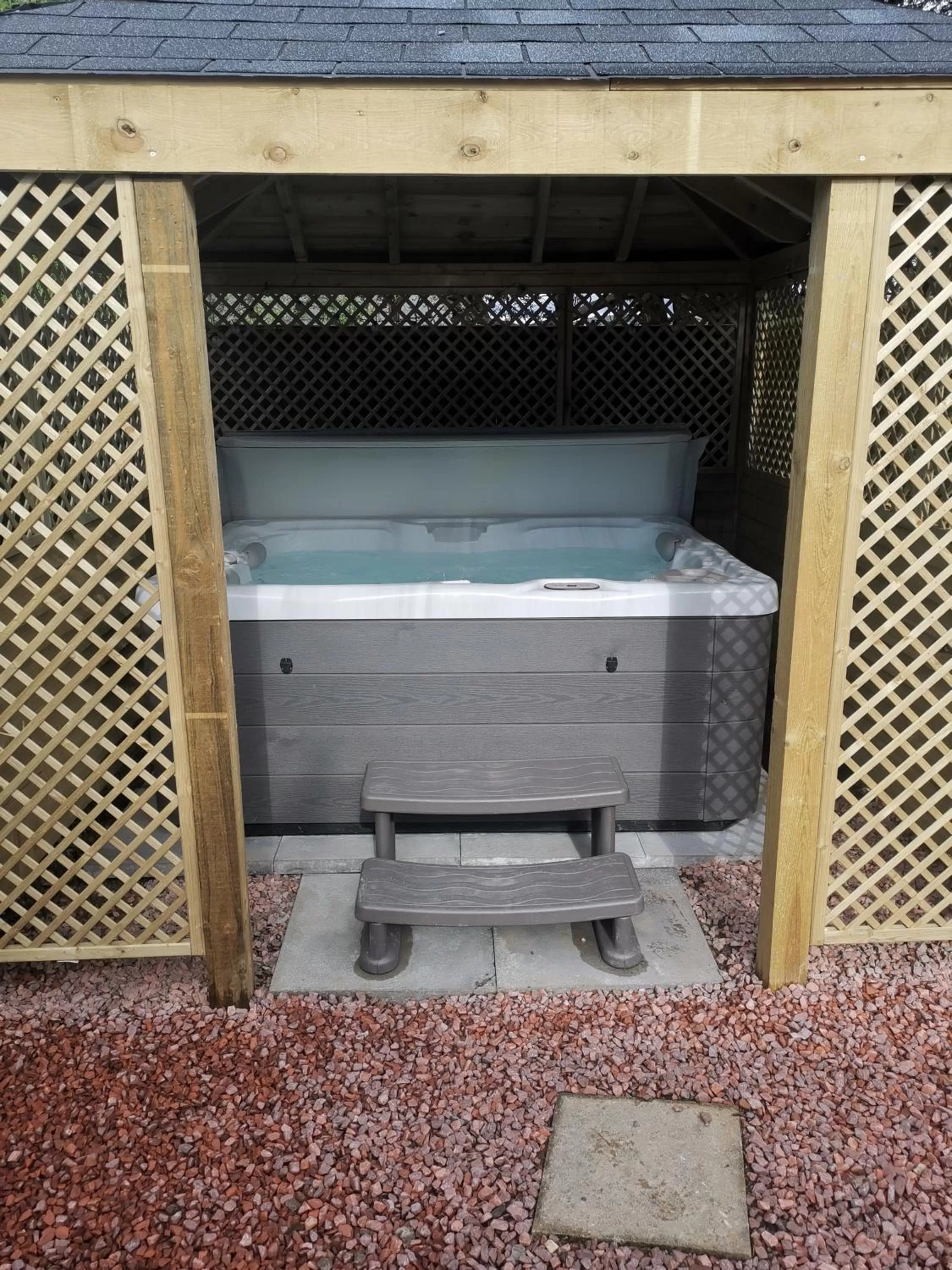 Glenfern Guest House and a separate Cottage with its own private hot tub