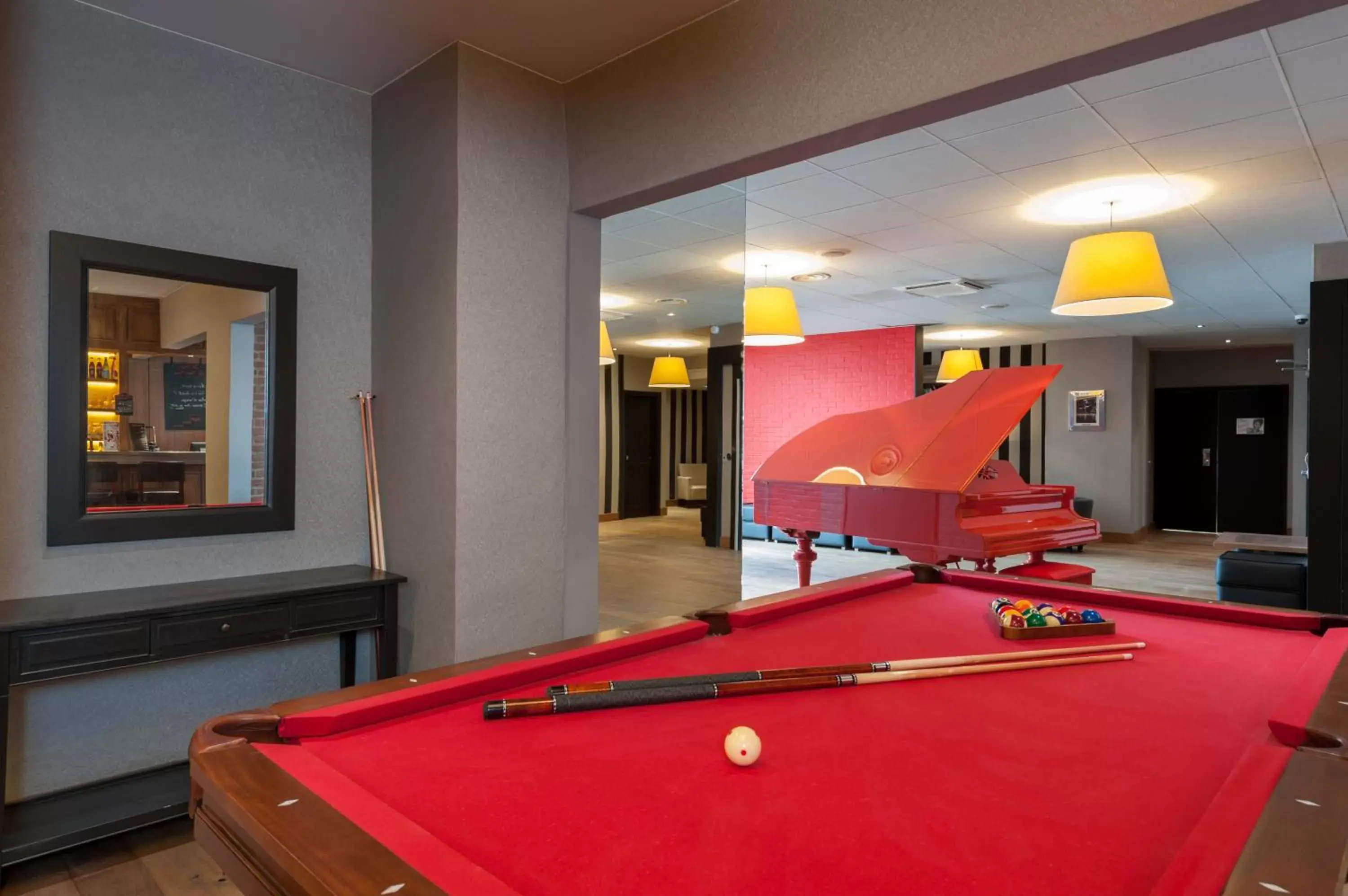 Communal lounge/ TV room, Billiards in Kyriad - Créteil - Bonneuil-sur-Marne