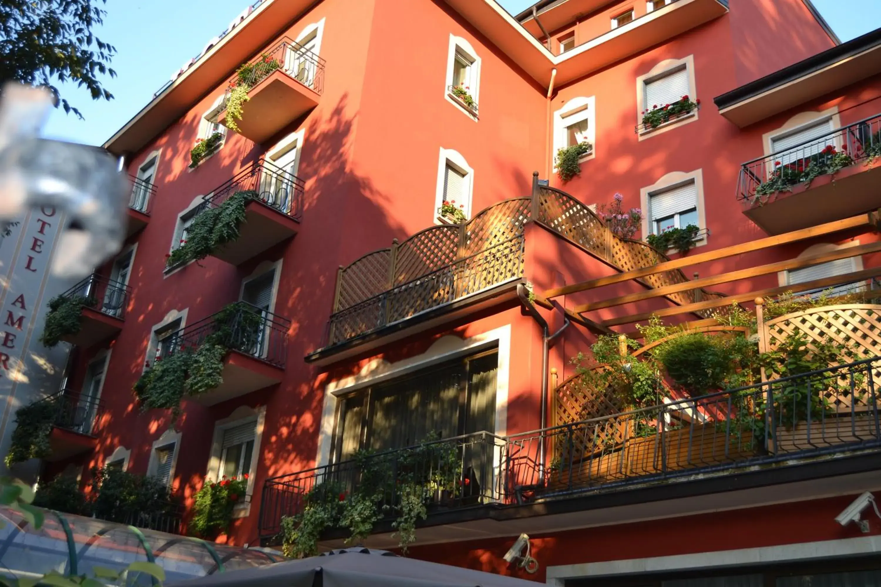 Facade/entrance, Property Building in Hotel America