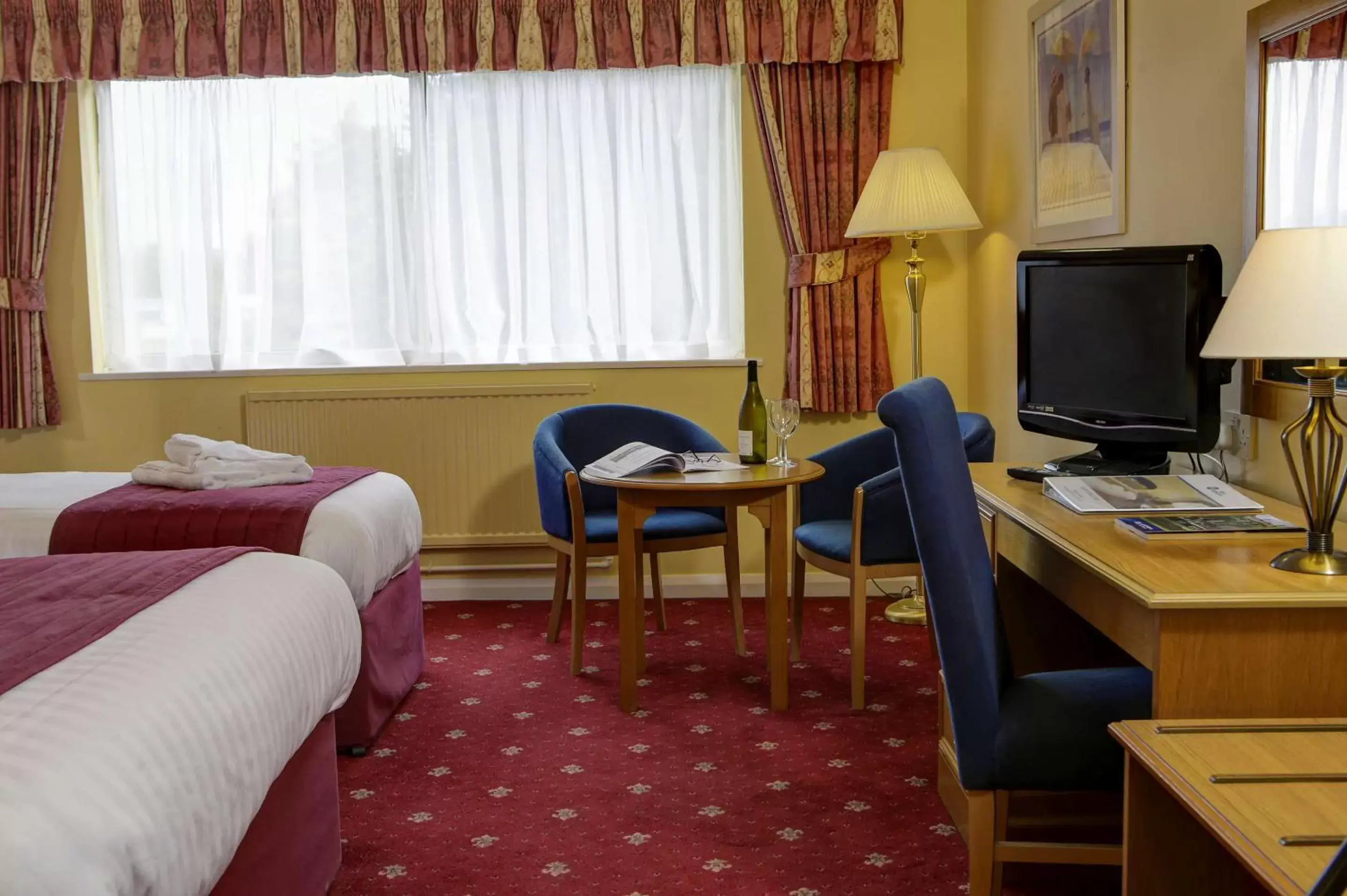 TV and multimedia, TV/Entertainment Center in Tiverton Hotel Lounge & Venue formally Best Western