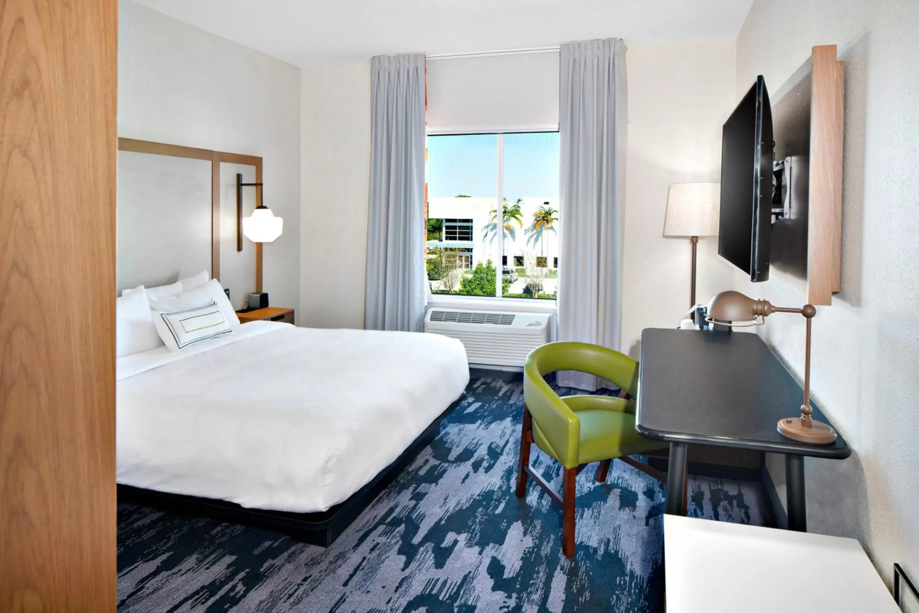 King Room with Roll-in Shower - Mobility Accessible in Fairfield by Marriott Inn & Suites Deerfield Beach Boca Raton King Room with Roll-in Shower - Mobility Accessible in Fairfield by Marriott Inn & Suites Deerfield Beach Boca Raton