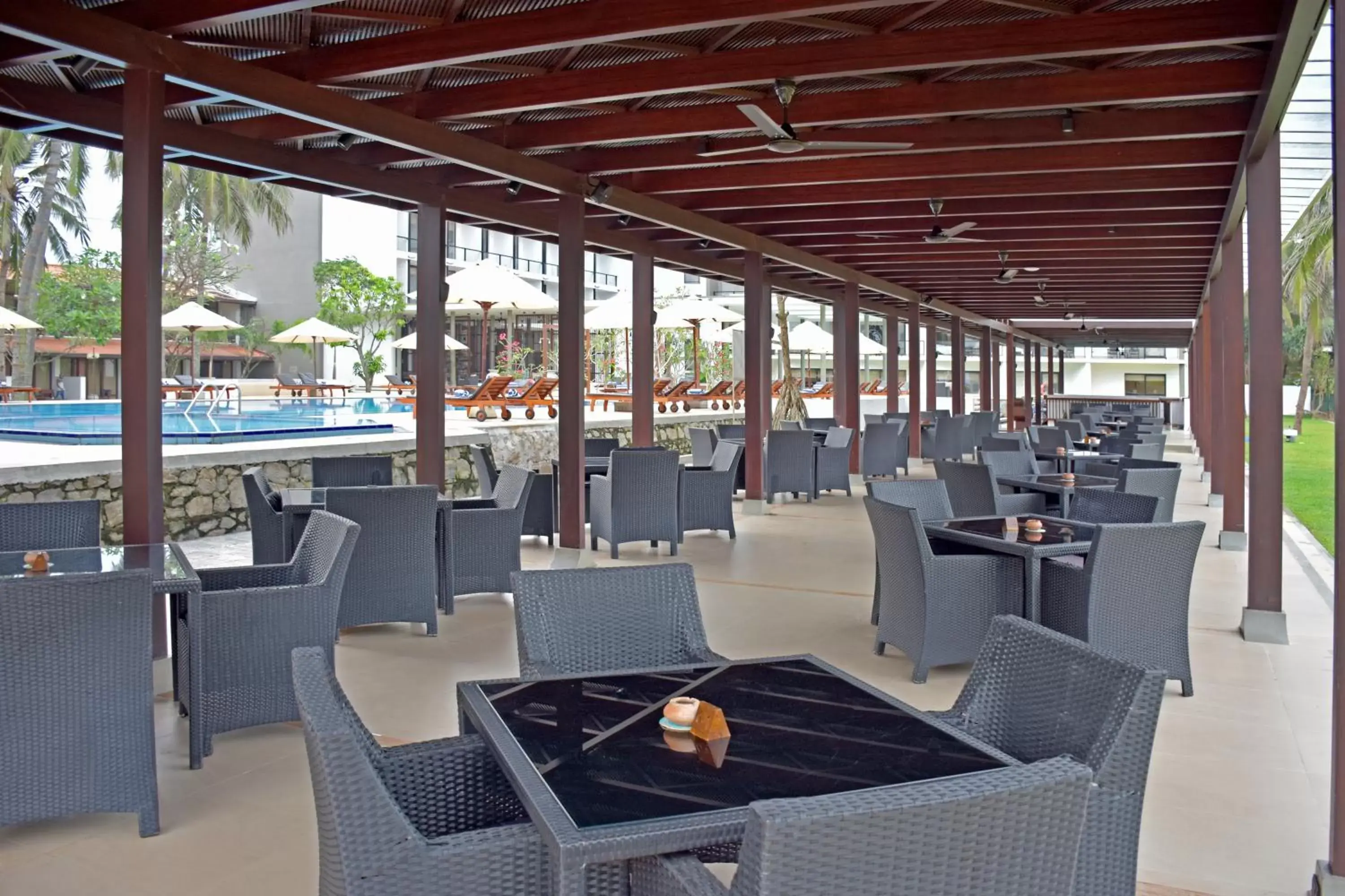 Patio, Restaurant/Places to Eat in Goldi Sands Hotel