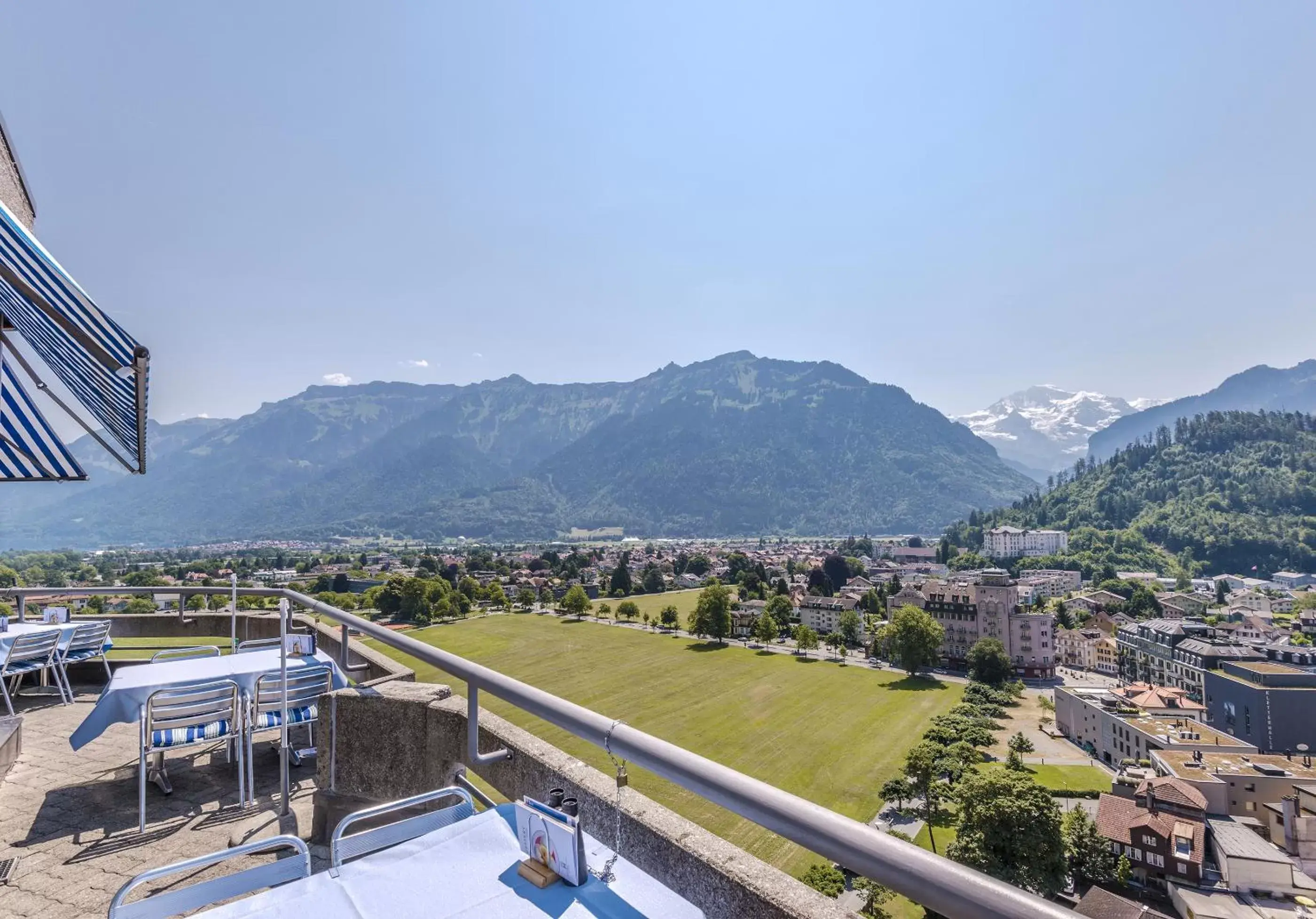 Balcony/Terrace, Mountain View in Metropole Swiss Quality Hotel