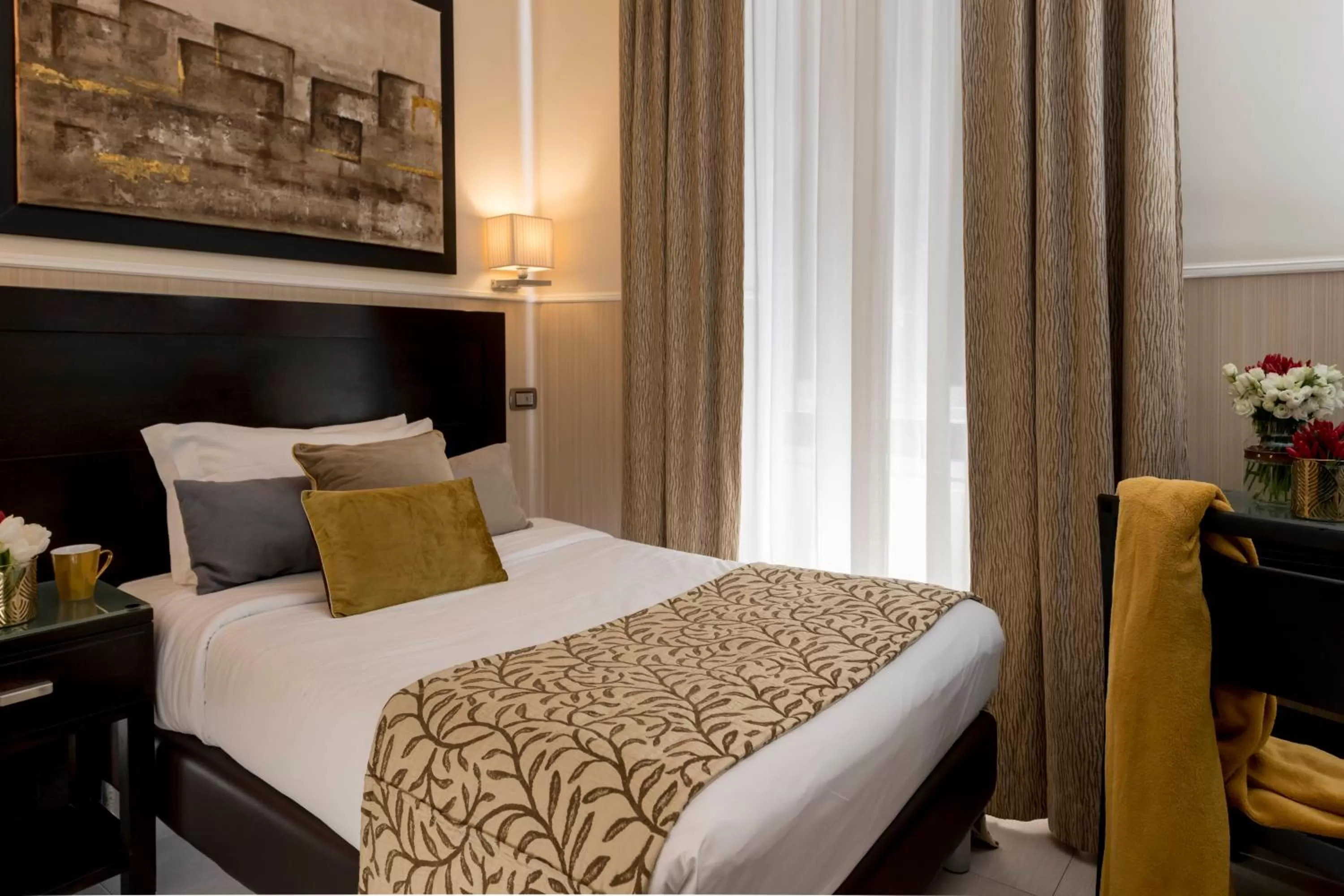 Bed in Yes Hotel Boutique Rome