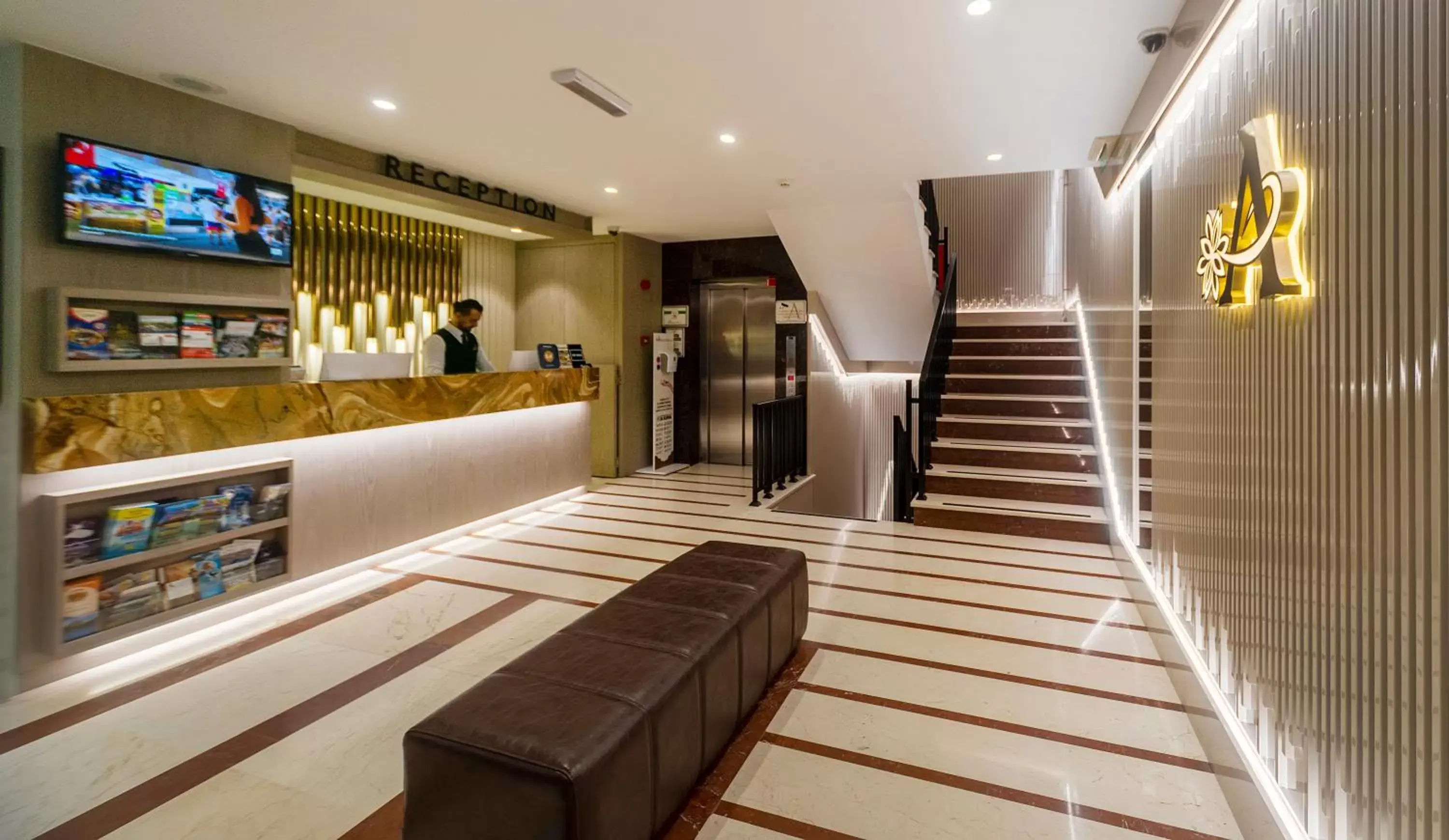 Lobby or reception in Aprilis Hotel - Special Category