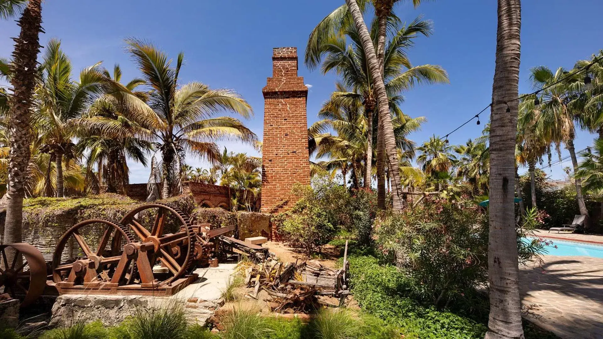 Nearby landmark in Posada del Molino