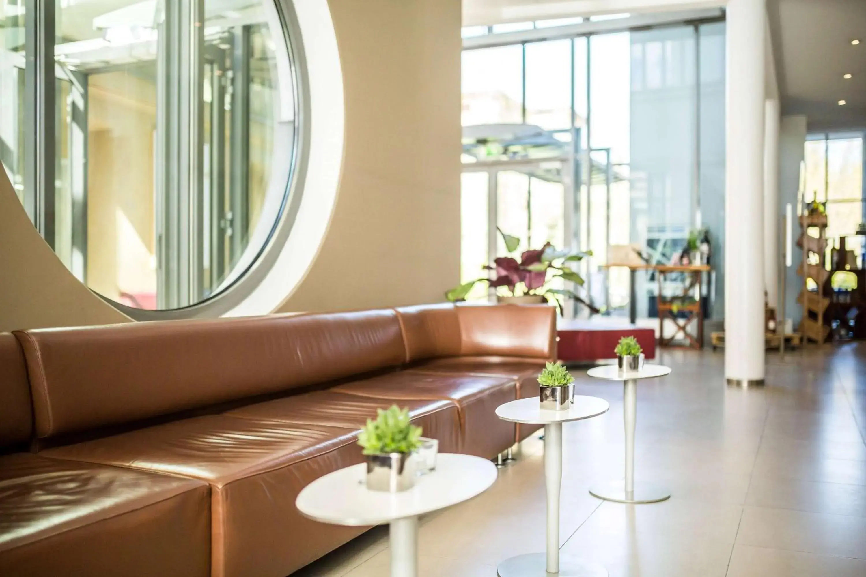 Lobby or reception, Seating Area in Vienna House by Wyndham Havelufer Potsdam