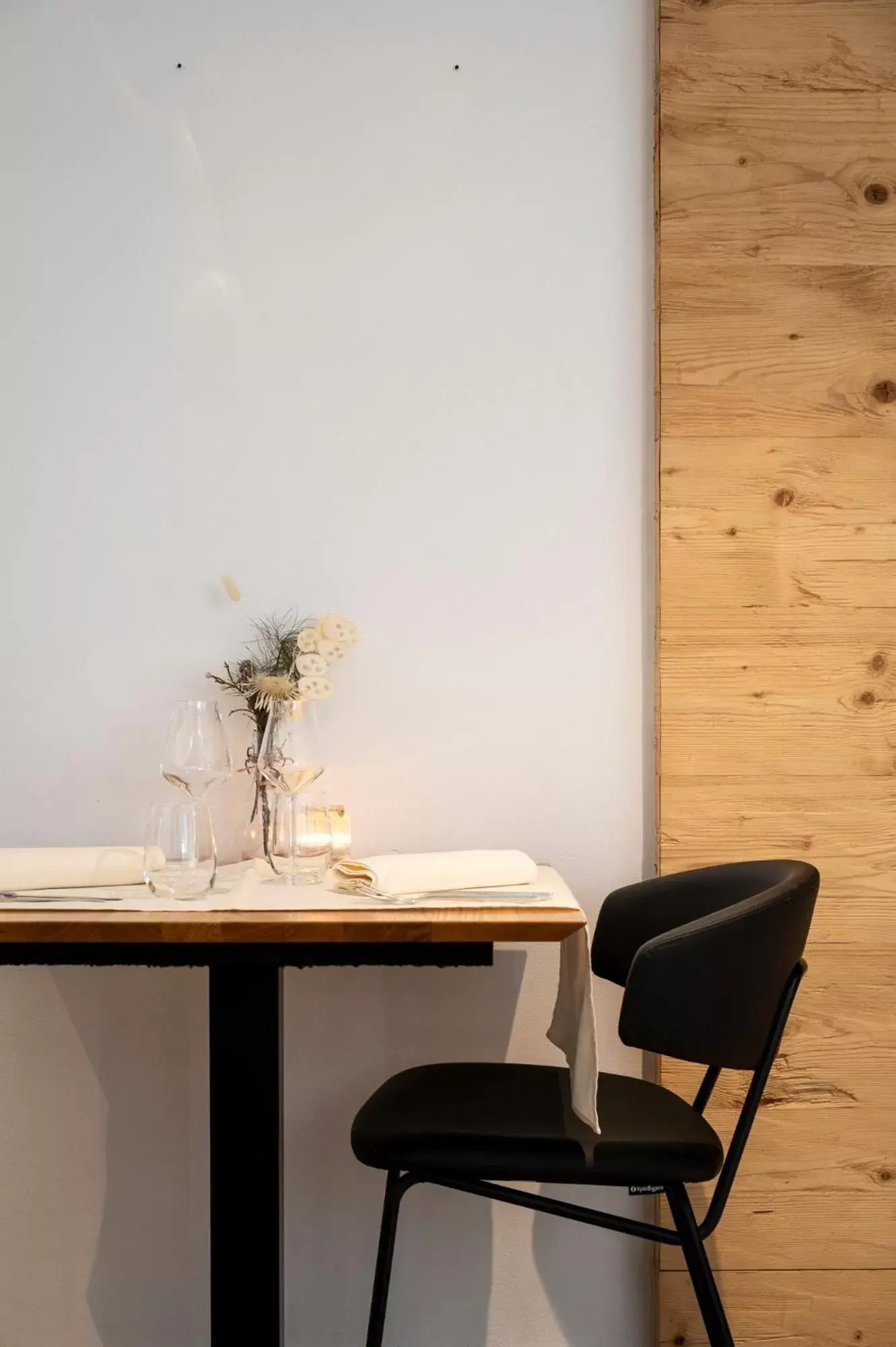 Dining Area in Les Montagnards