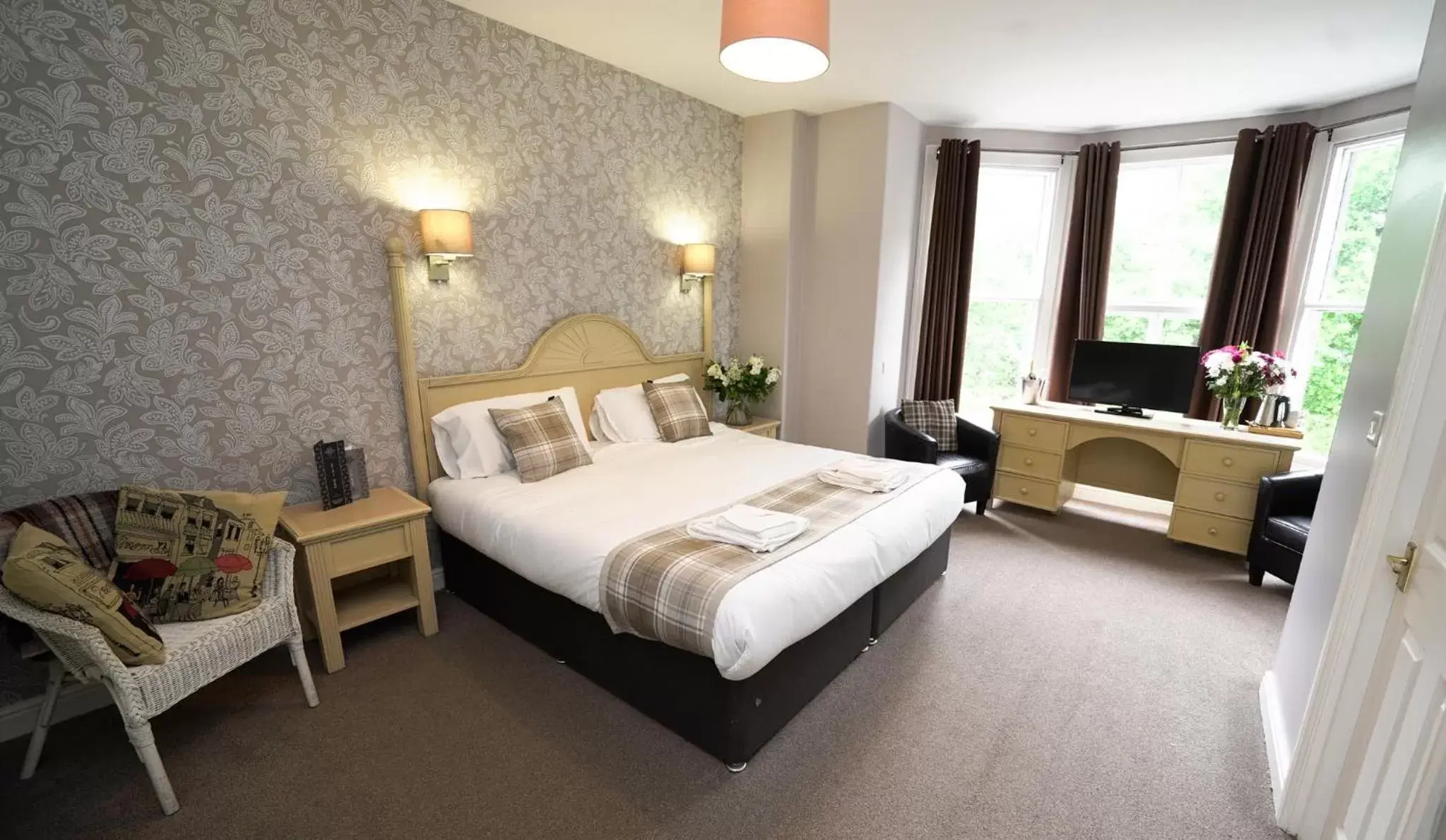 Bedroom in Gwydyr Hotel