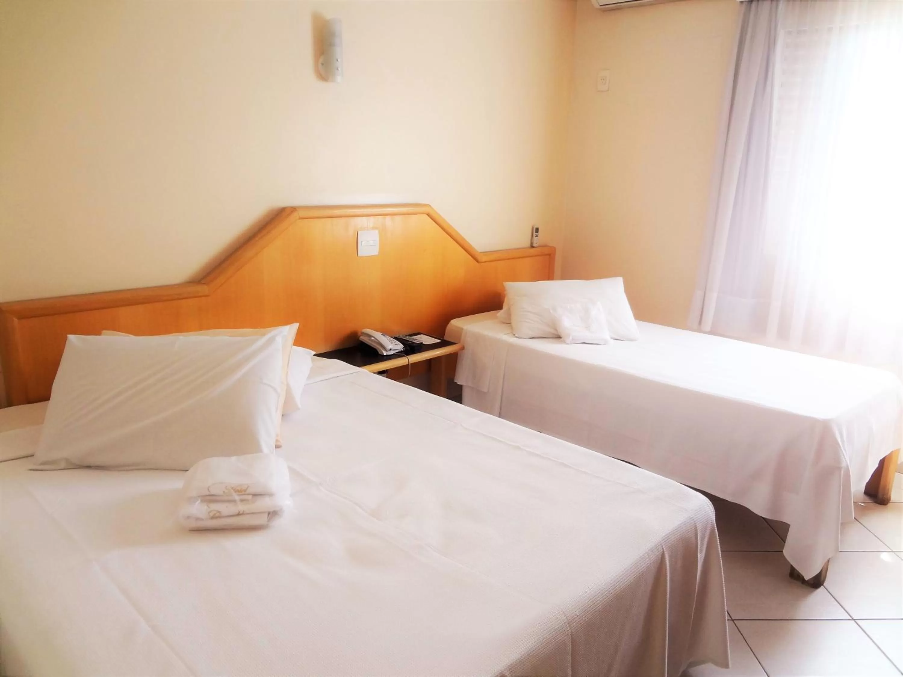 Photo of the whole room, Bed in Hotel Casablanca