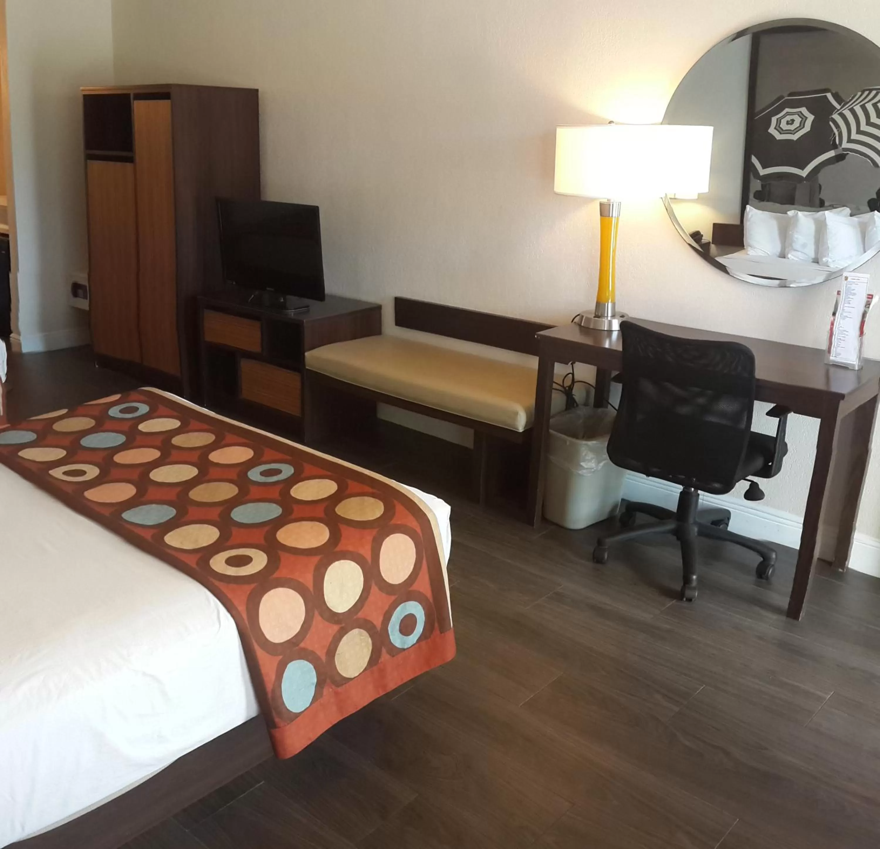 Bedroom, Bed in Super 8 by Wyndham Florida City/Homestead/Everglades