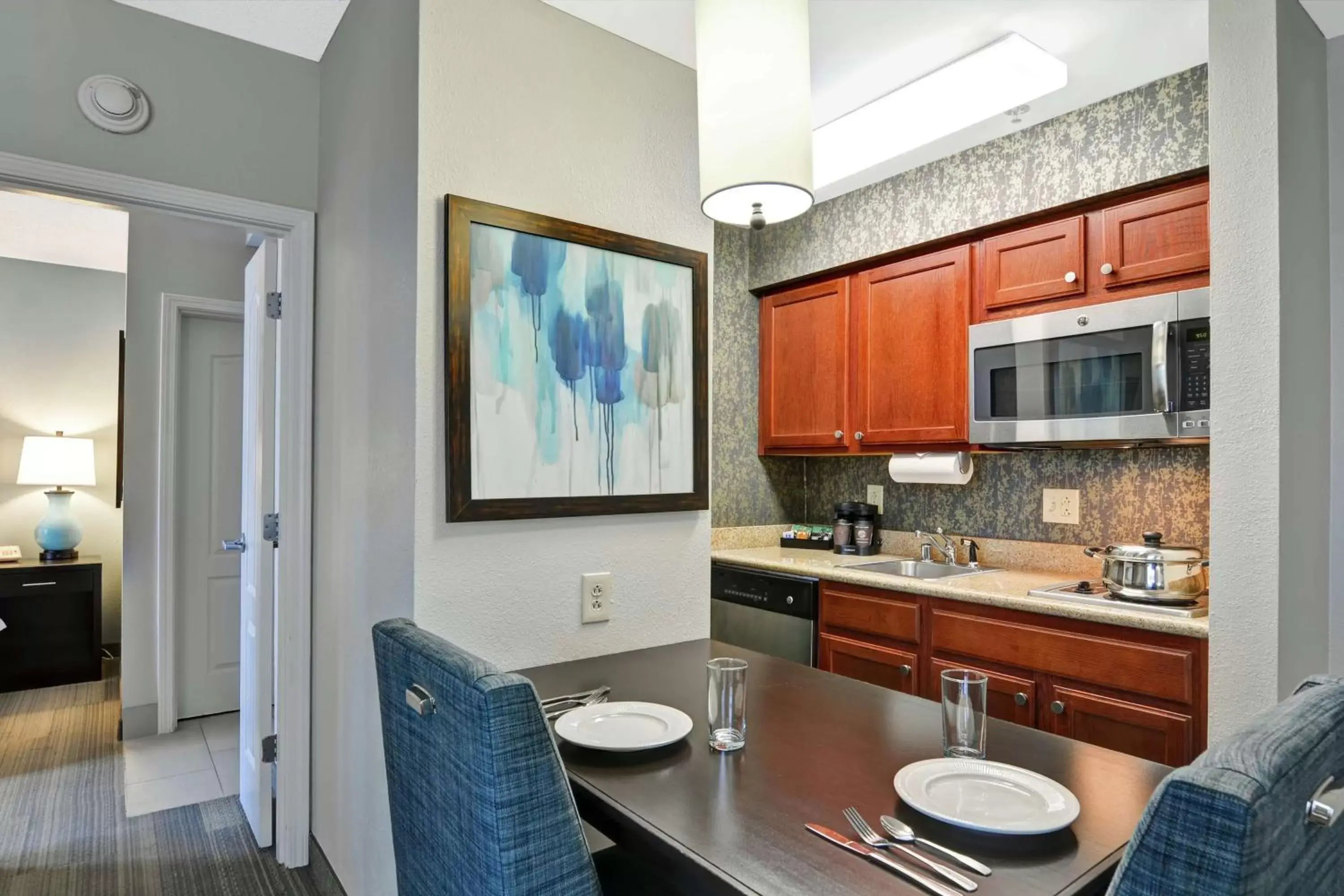 Kitchen or kitchenette, Kitchen/Kitchenette in Homewood Suites by Hilton Lexington Fayette Mall