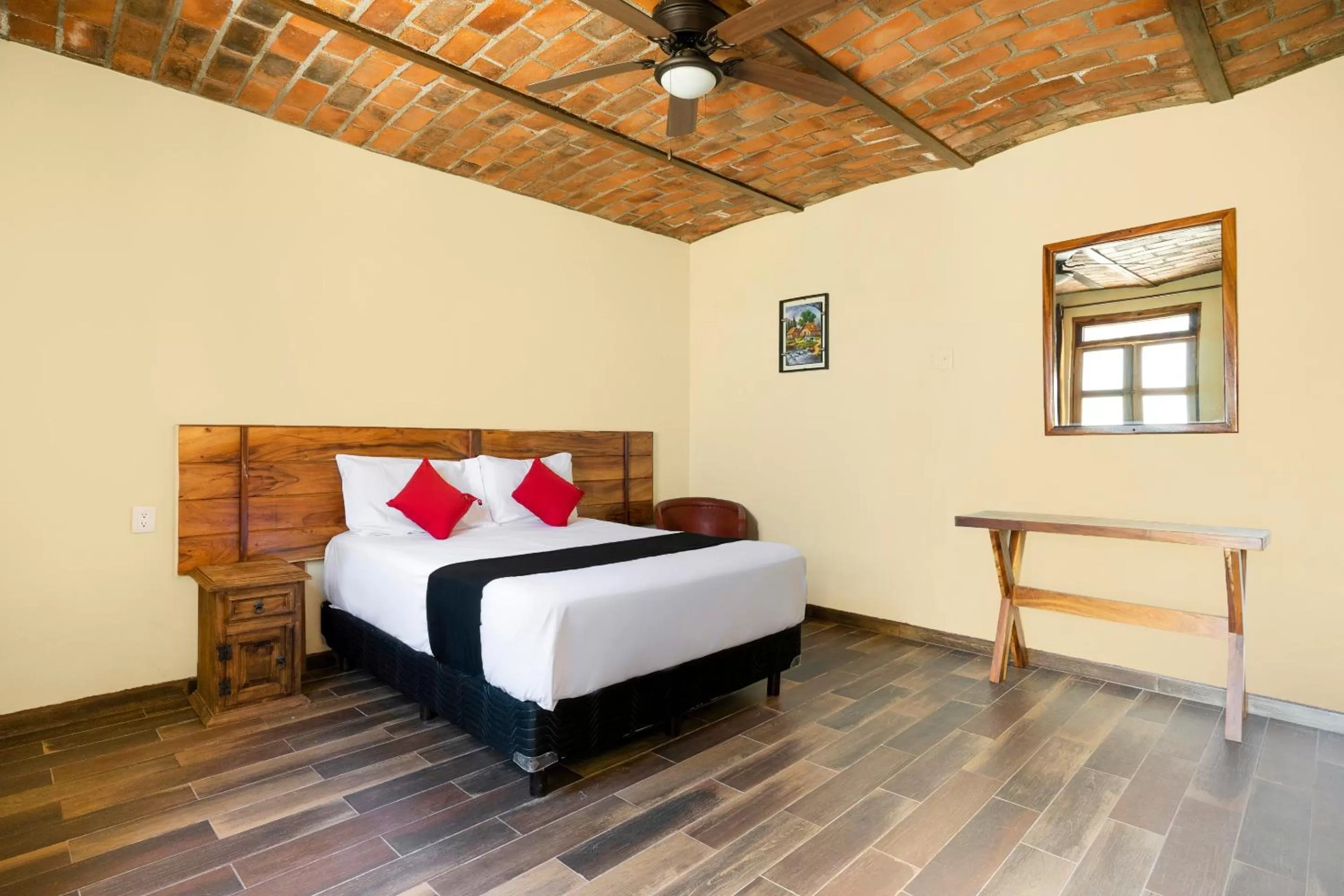 Bedroom in Capital O Hotel Posada Terraza, Tequila Jalisco