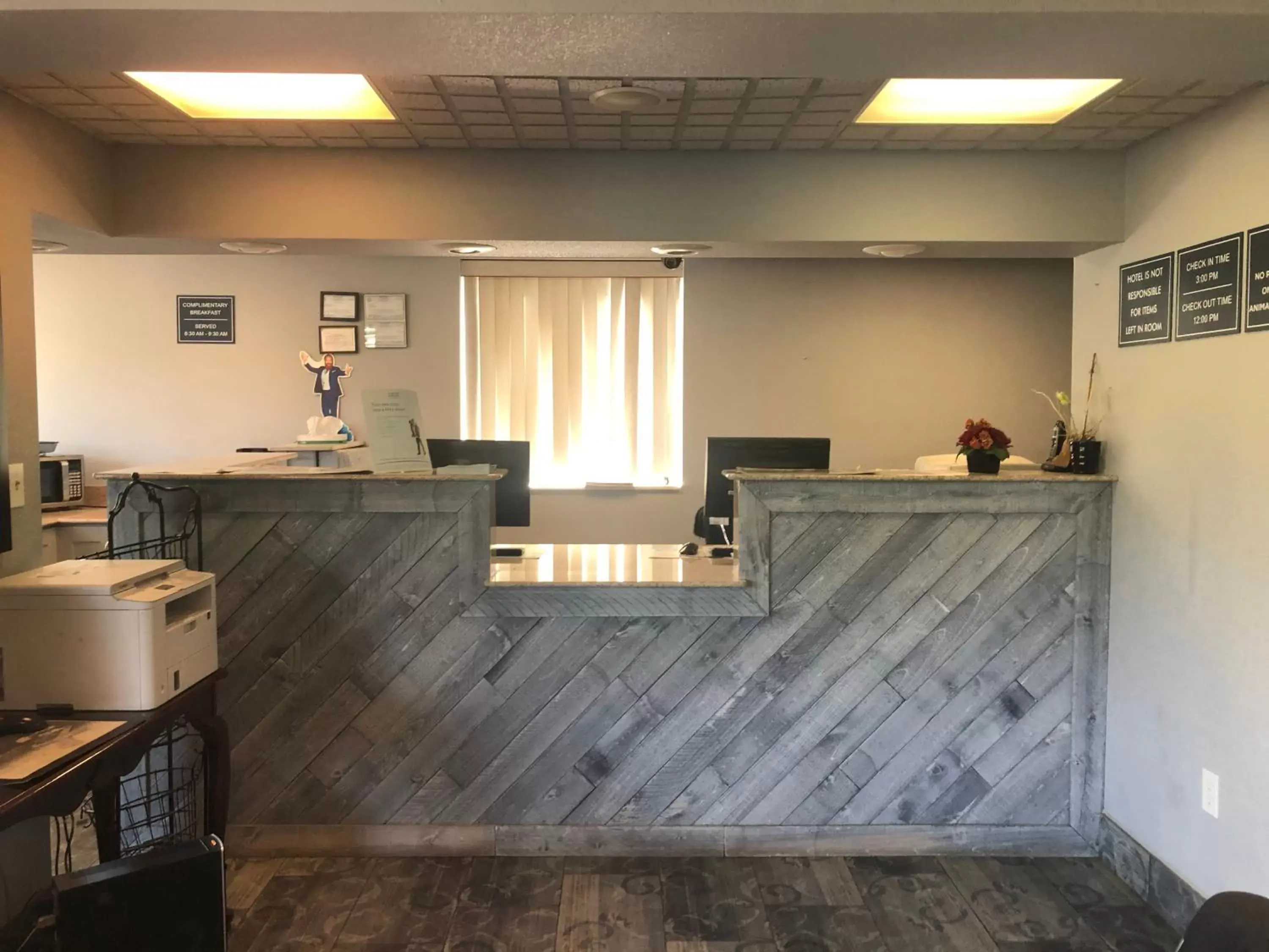 Lobby or reception in Travelodge by Wyndham Clarksville Lobby or reception in Travelodge by Wyndham Clarksville