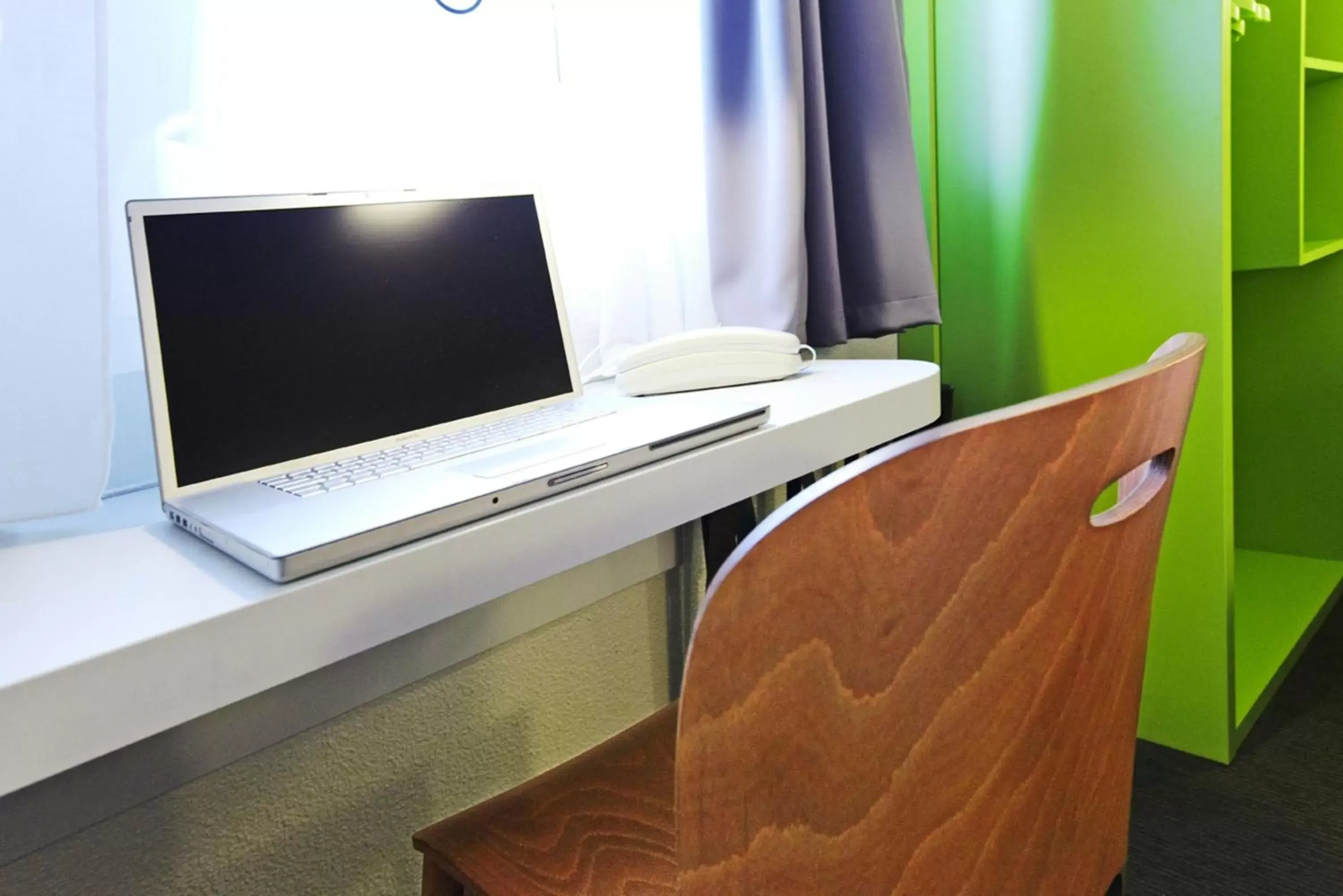 Bedroom in Campanile Paris Ouest - Gennevilliers Barbanniers Bedroom in Campanile Paris Ouest - Gennevilliers Barbanniers