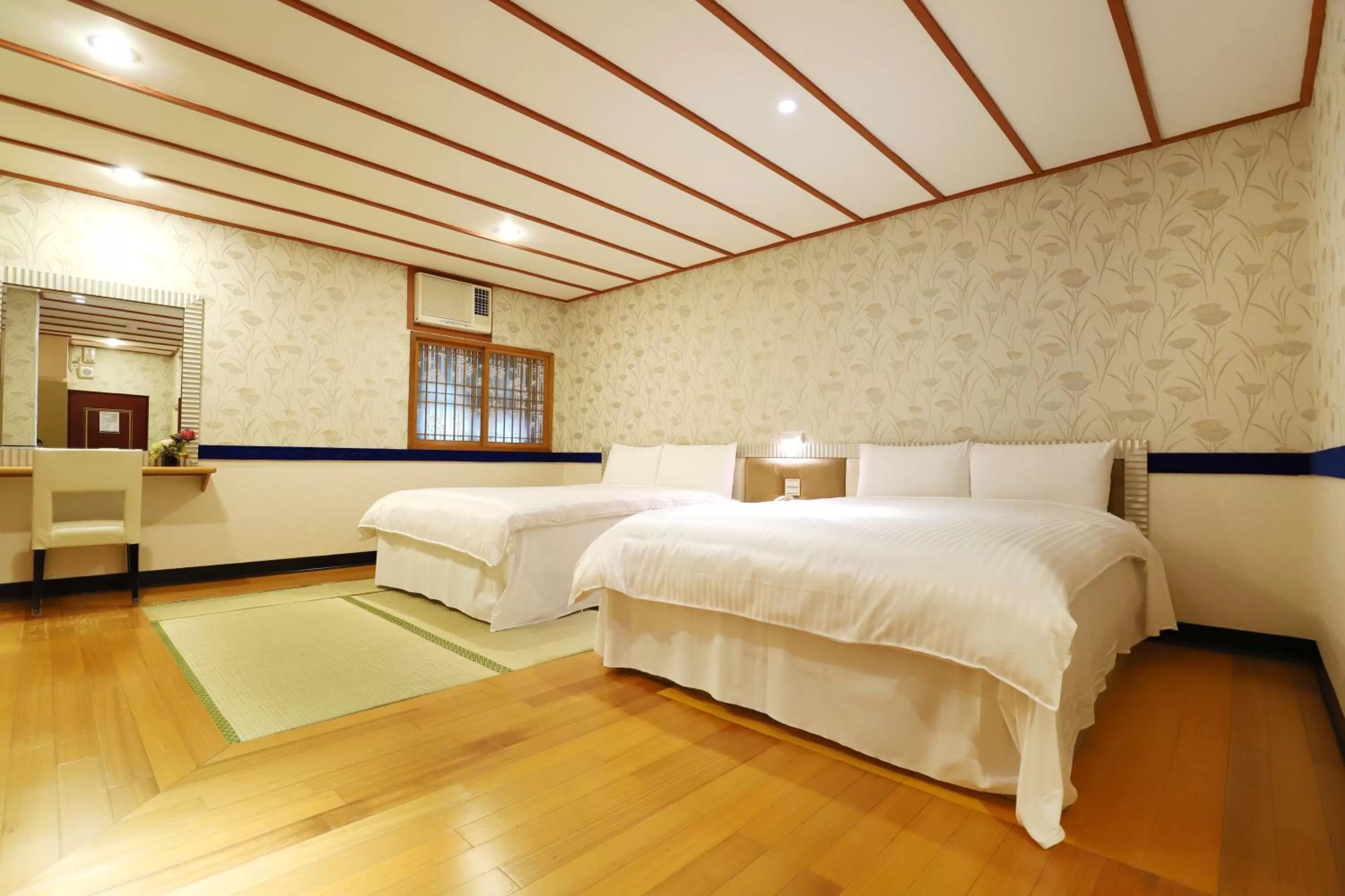 Bed in Gorgeous Hot Spring Resort