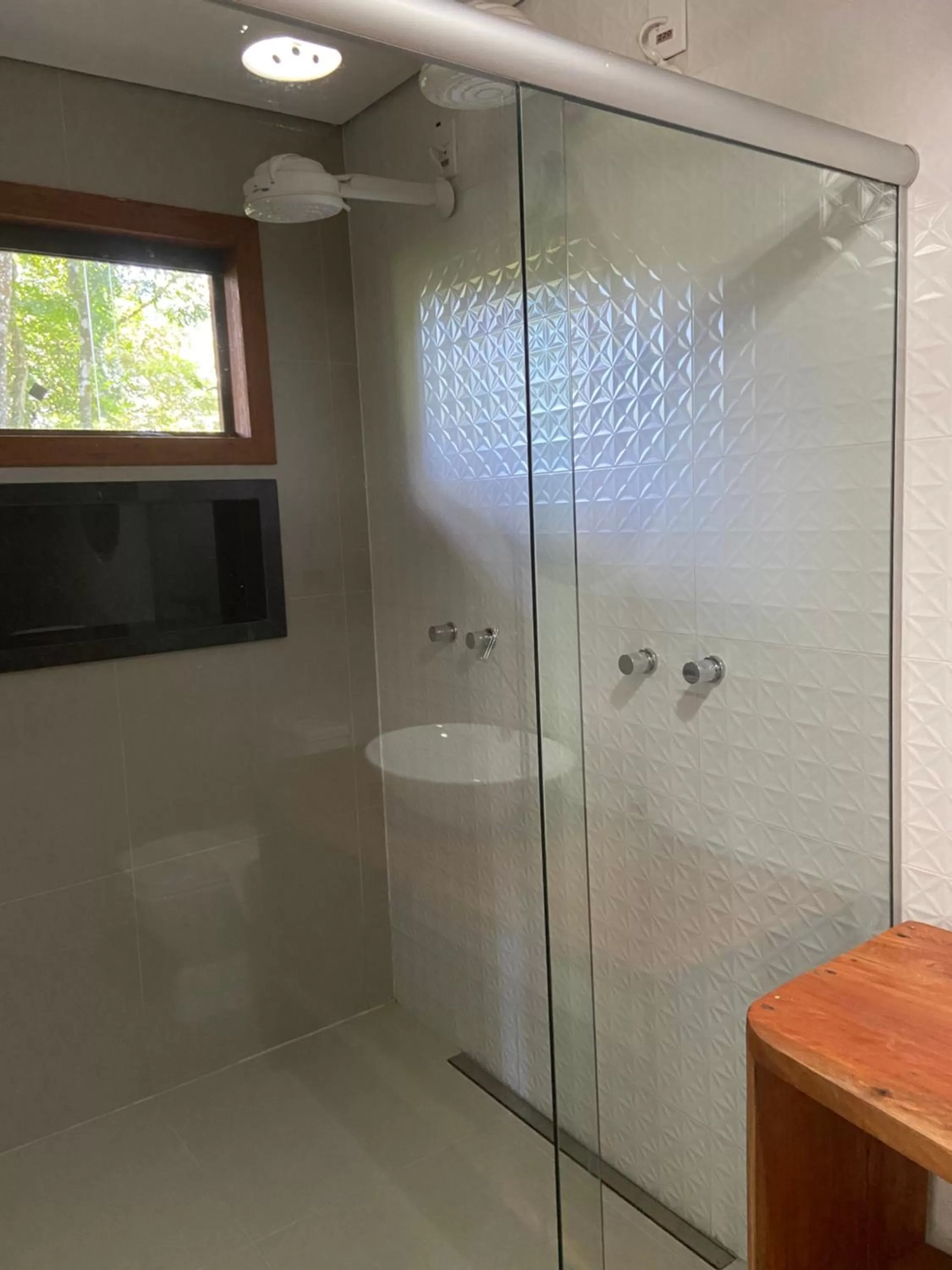 A Mi Manera Pousada , cerveja própria e Bistrô !