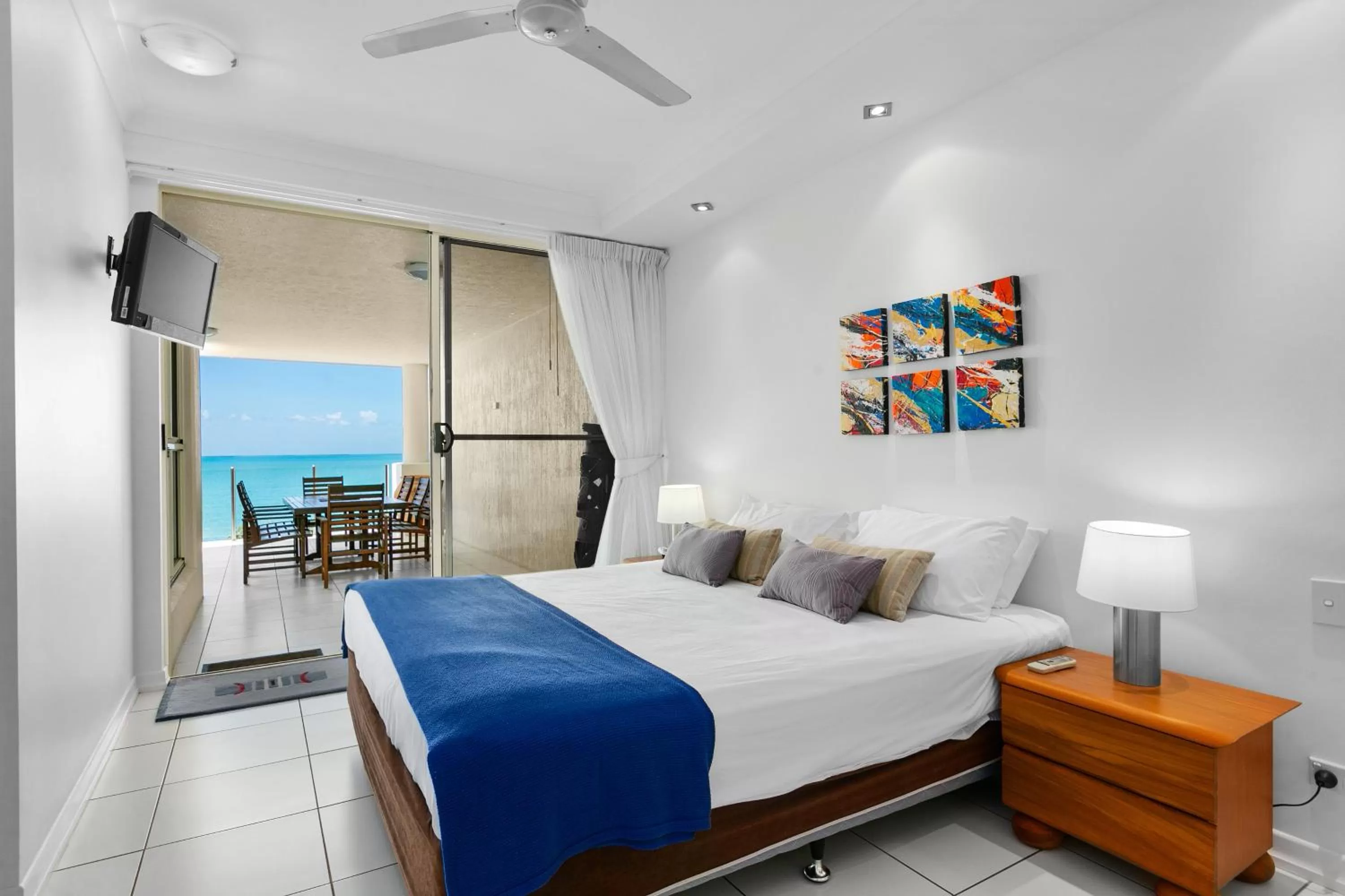 Bedroom, Bed in Bellevue At Trinity Beach