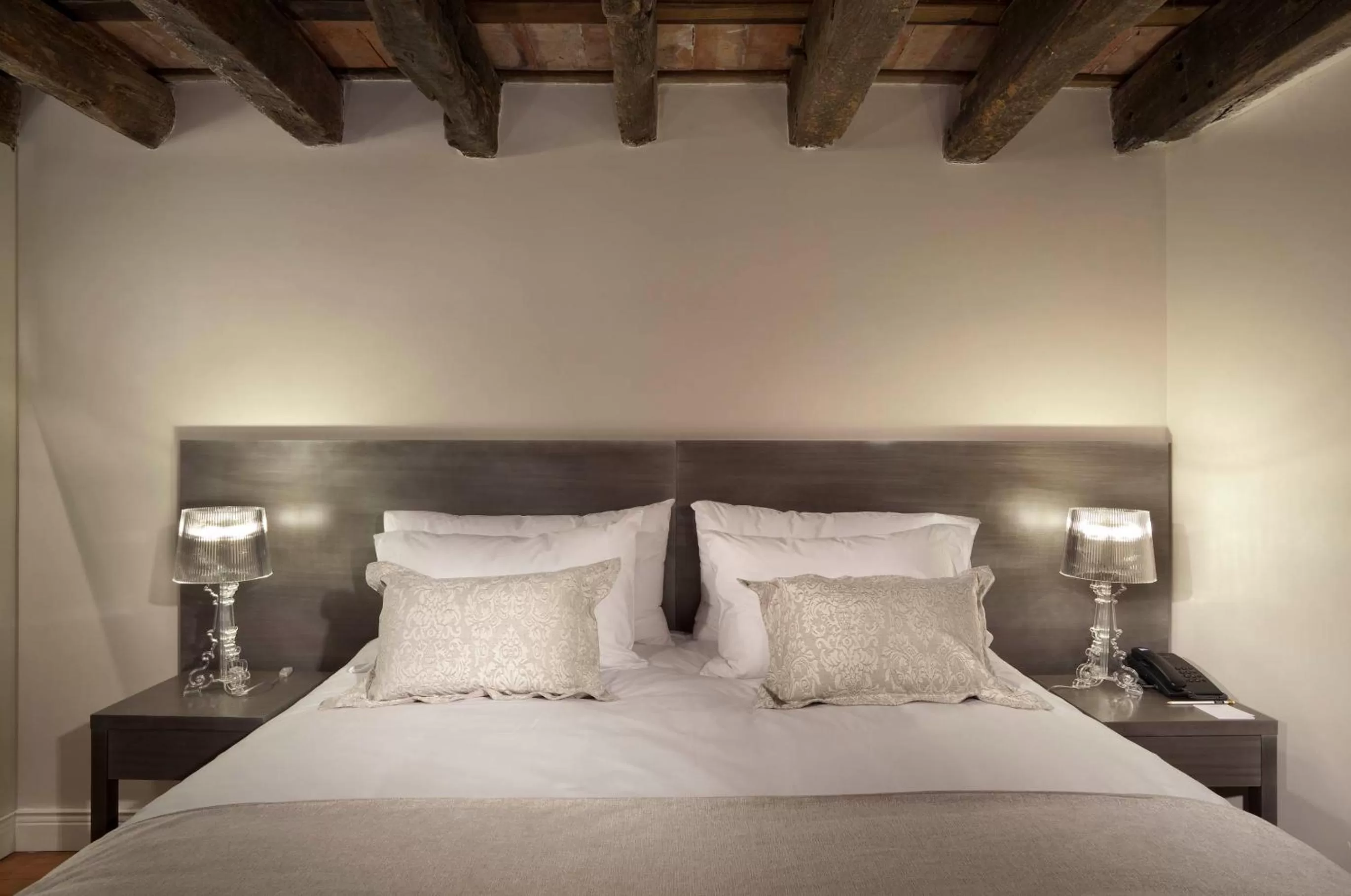 Bed in San Telmo Suites