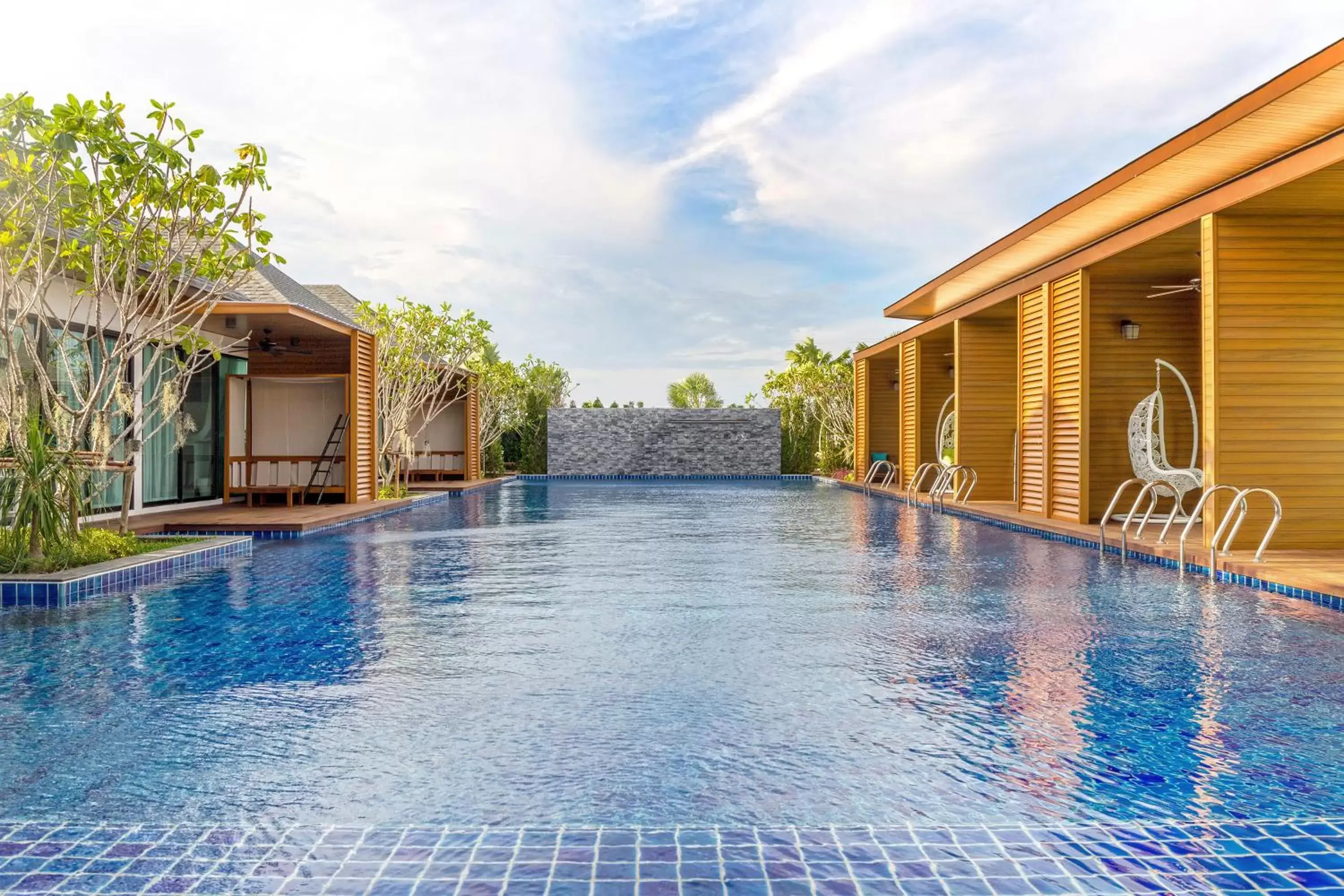 Balcony/Terrace, Swimming Pool in Vann Hua Hin Resort