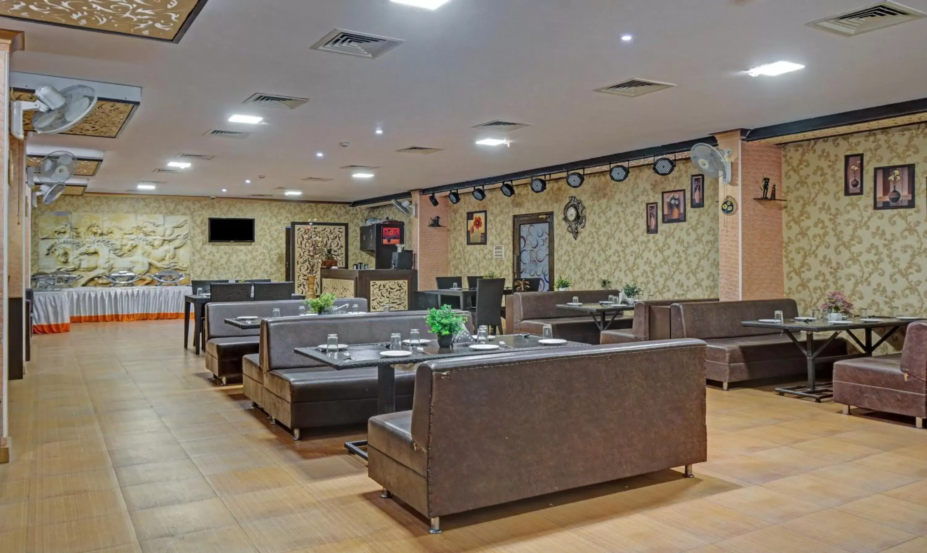 Restaurant/places to eat in Treebo New Rockwell Vivek Vihar Restaurant/places to eat in Treebo New Rockwell Vivek Vihar