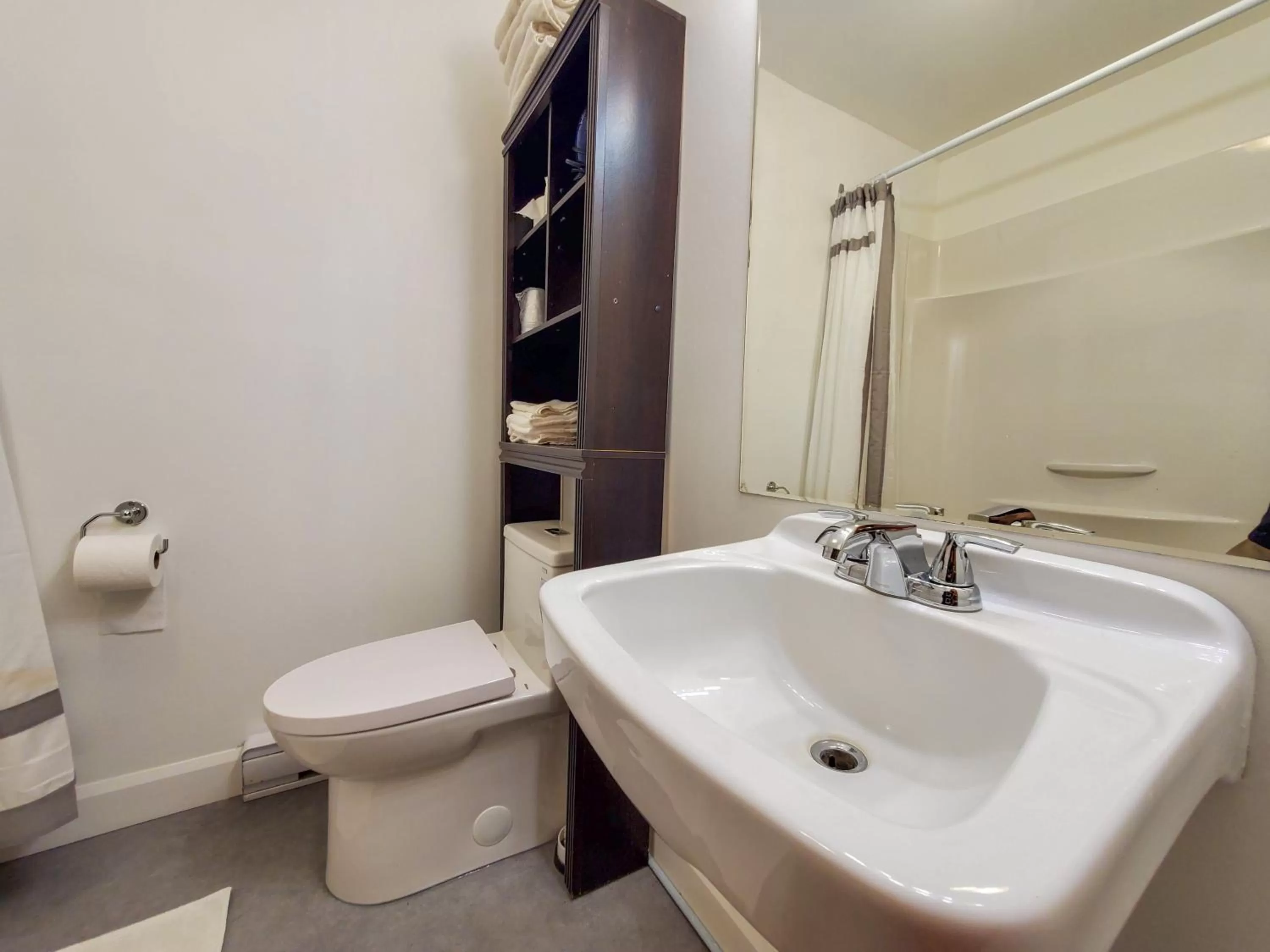 Bathroom in Lofts Fleuve et Montagnes