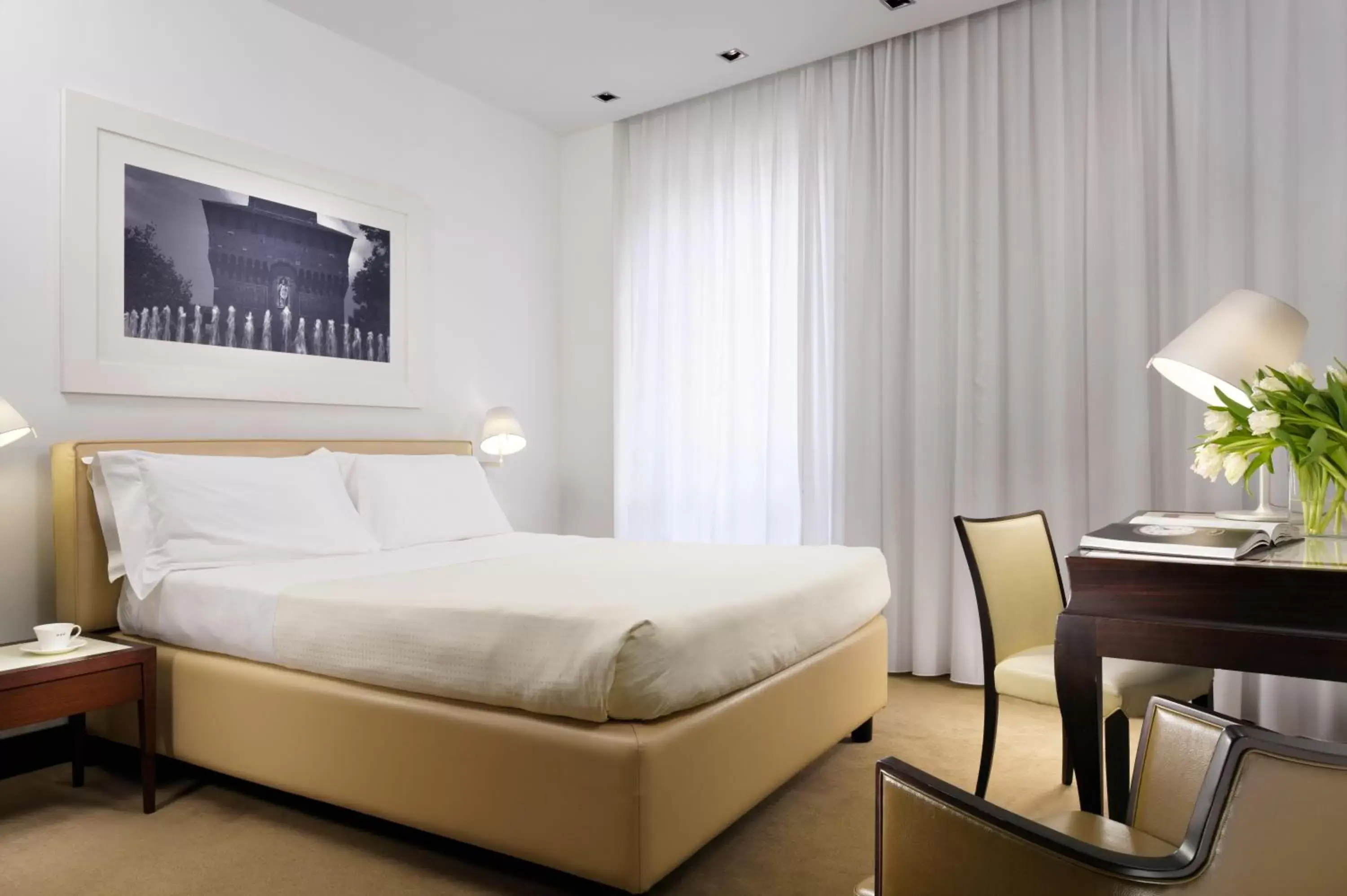 Bedroom, Bed in UNAHOTELS Cusani Milano