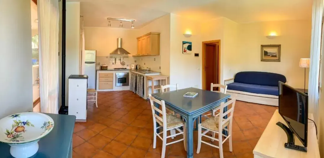 Seating area, Dining Area in Belvedere Residenza Mediterranea