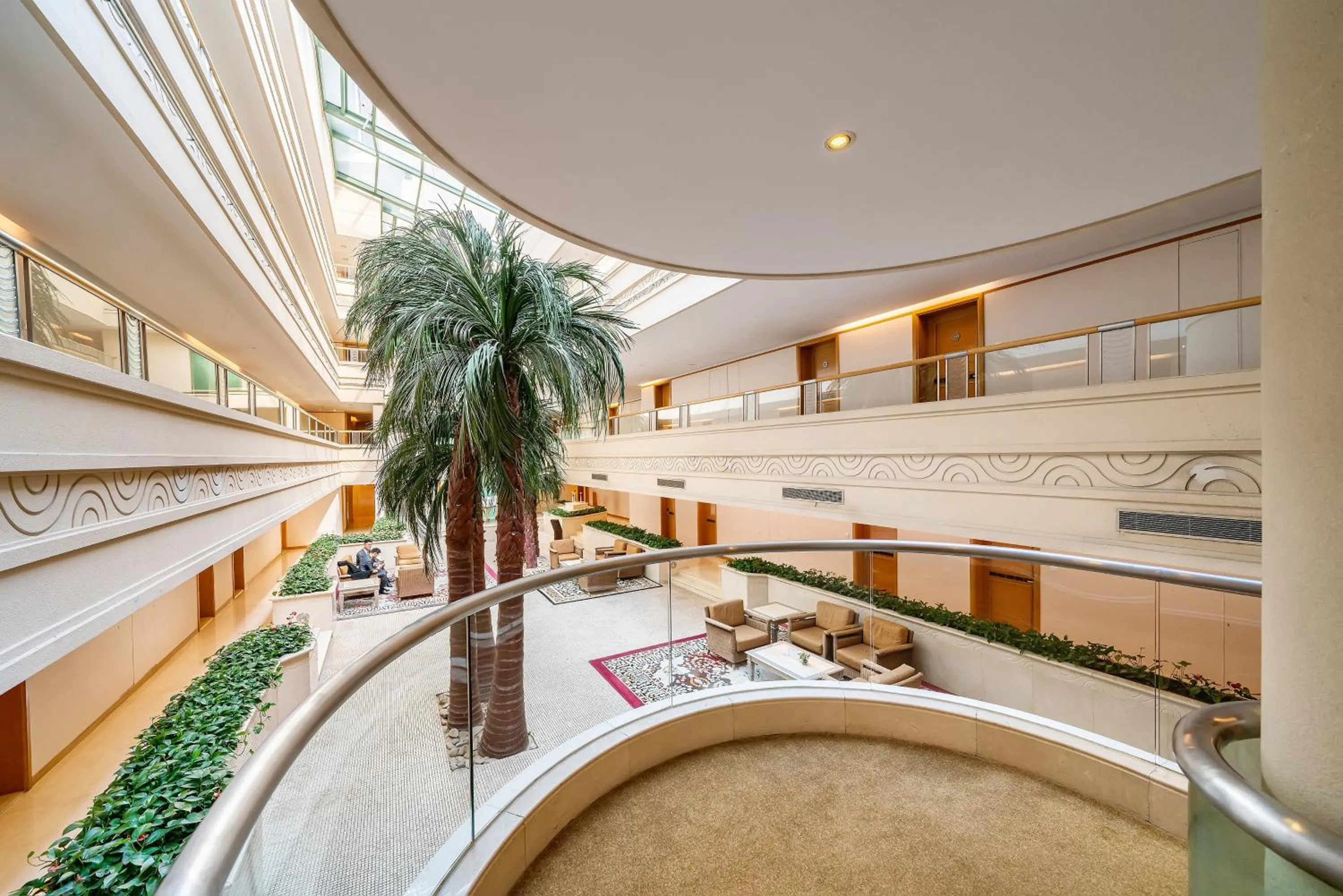 Property building in Hong Qiao State Guest House