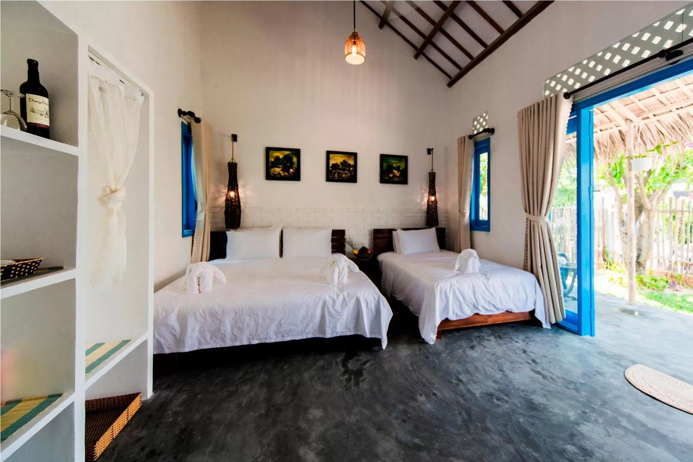 Bedroom, Bed in Cashew Tree Bungalow