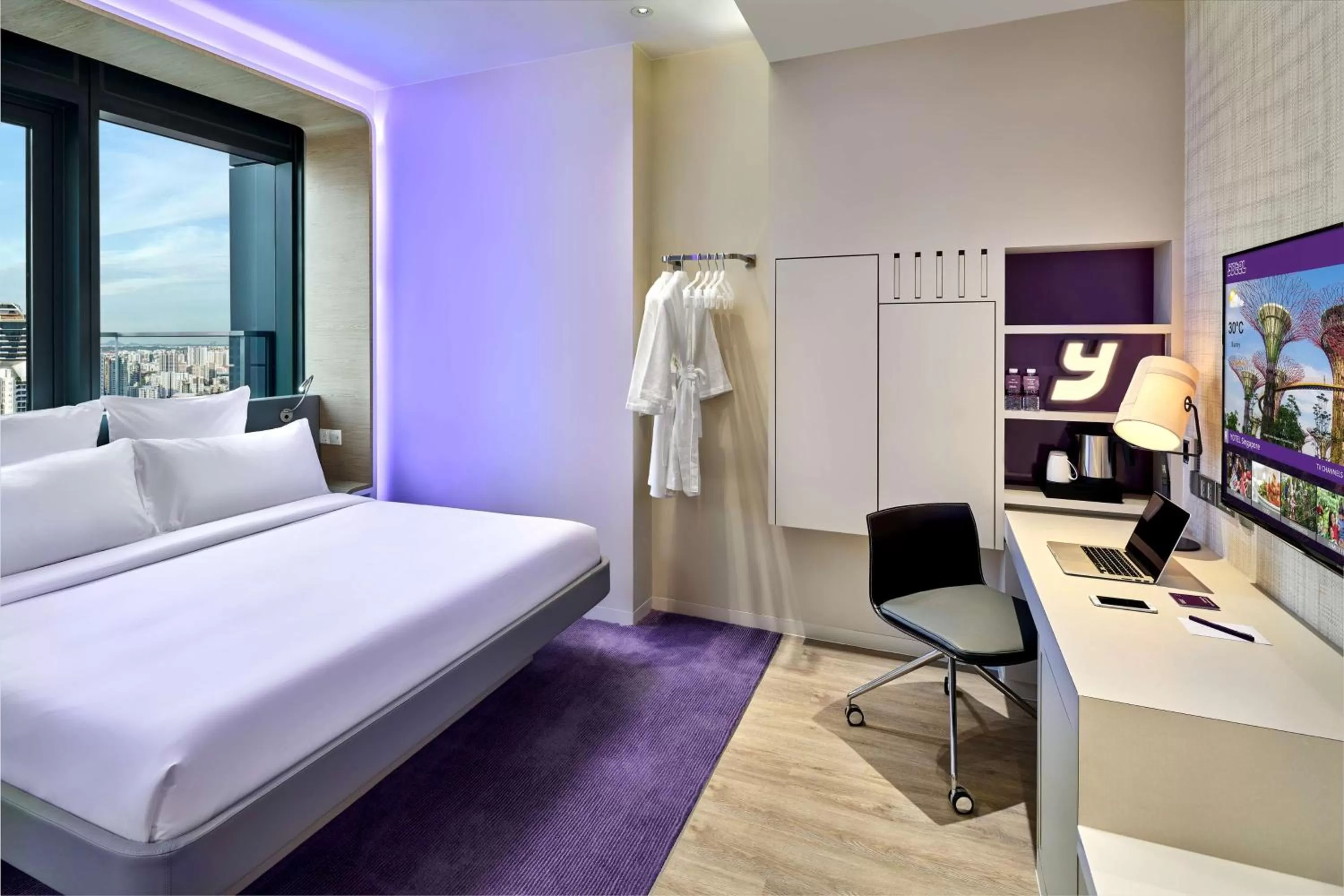Day, Bed in YOTEL Singapore Orchard Road