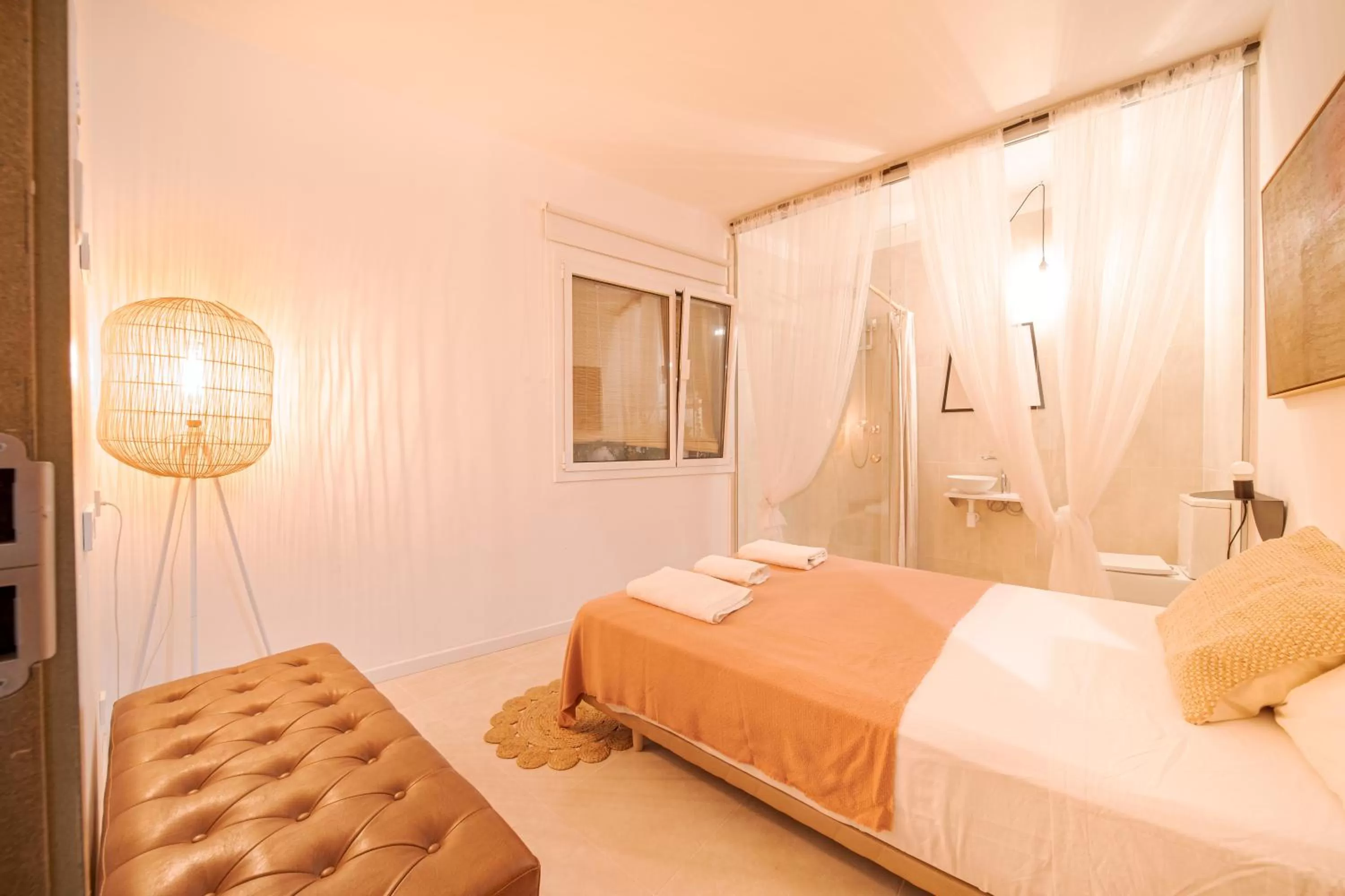 Bed in Sitges Beach Hostal