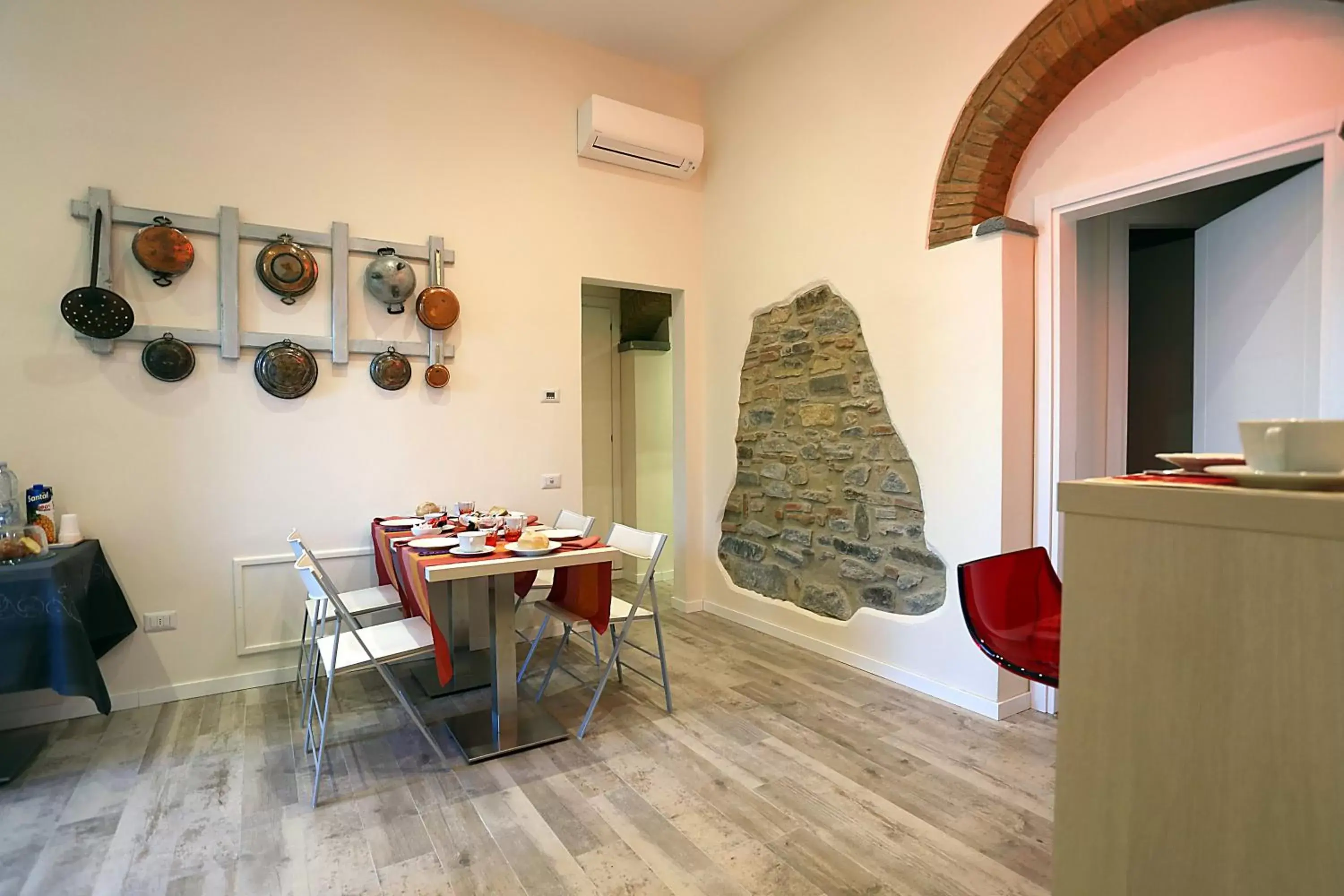 Communal lounge/ TV room, Dining Area in BandBFirenze 8 Cittadella 8
