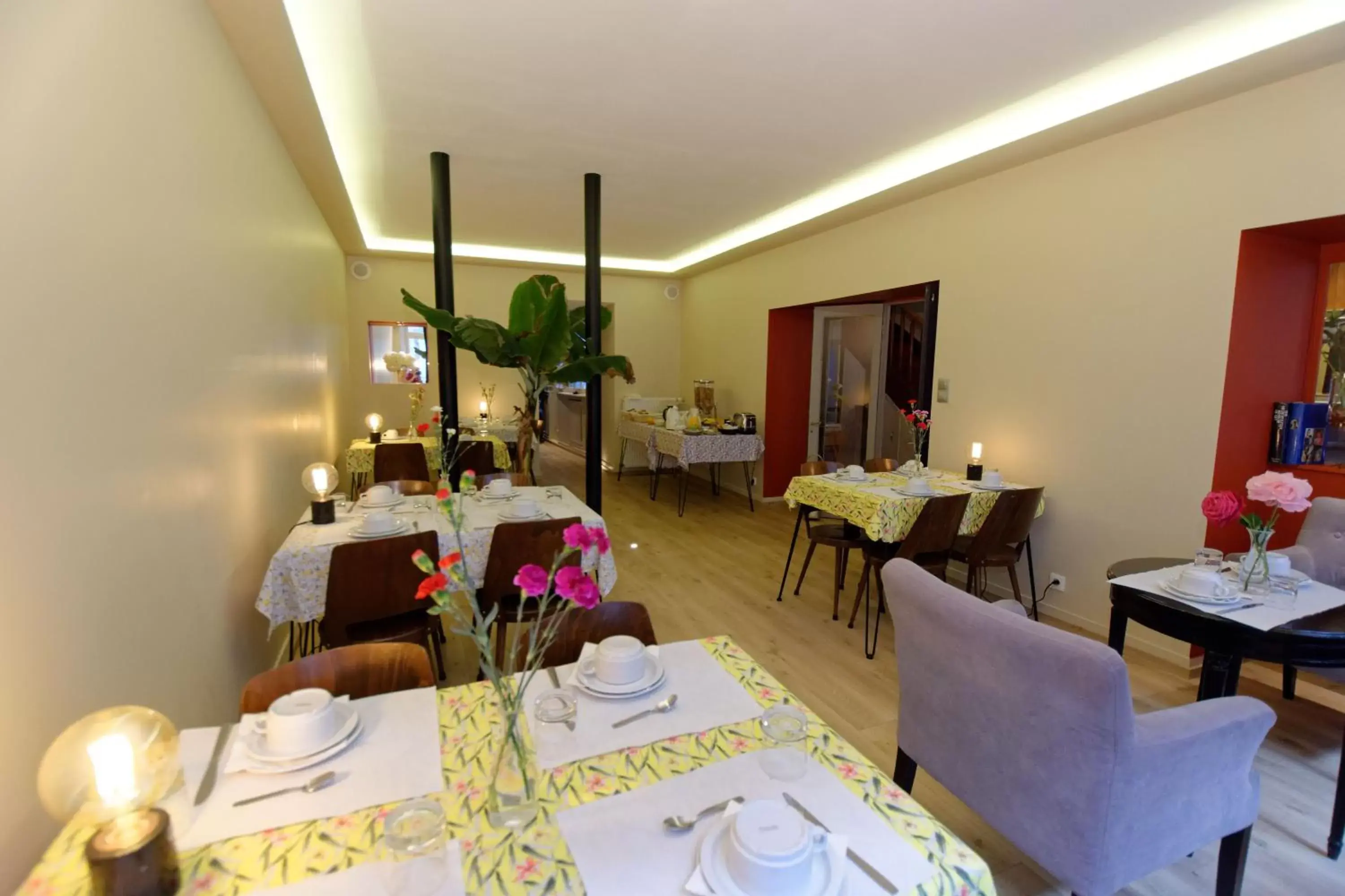 Restaurant/Places to Eat in Hôtel Moderna