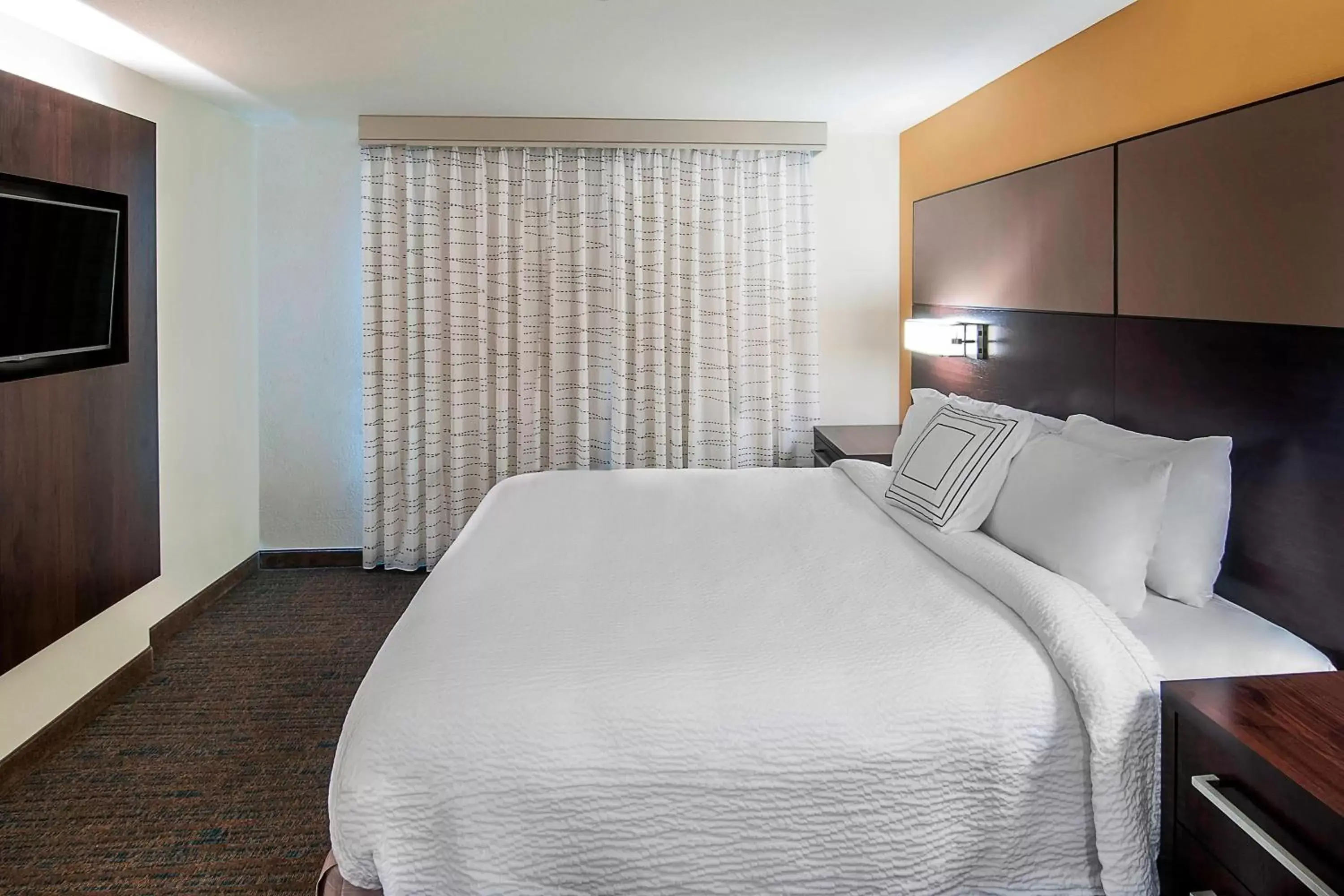 Bedroom, Bed in Residence Inn by Marriott Rapid City