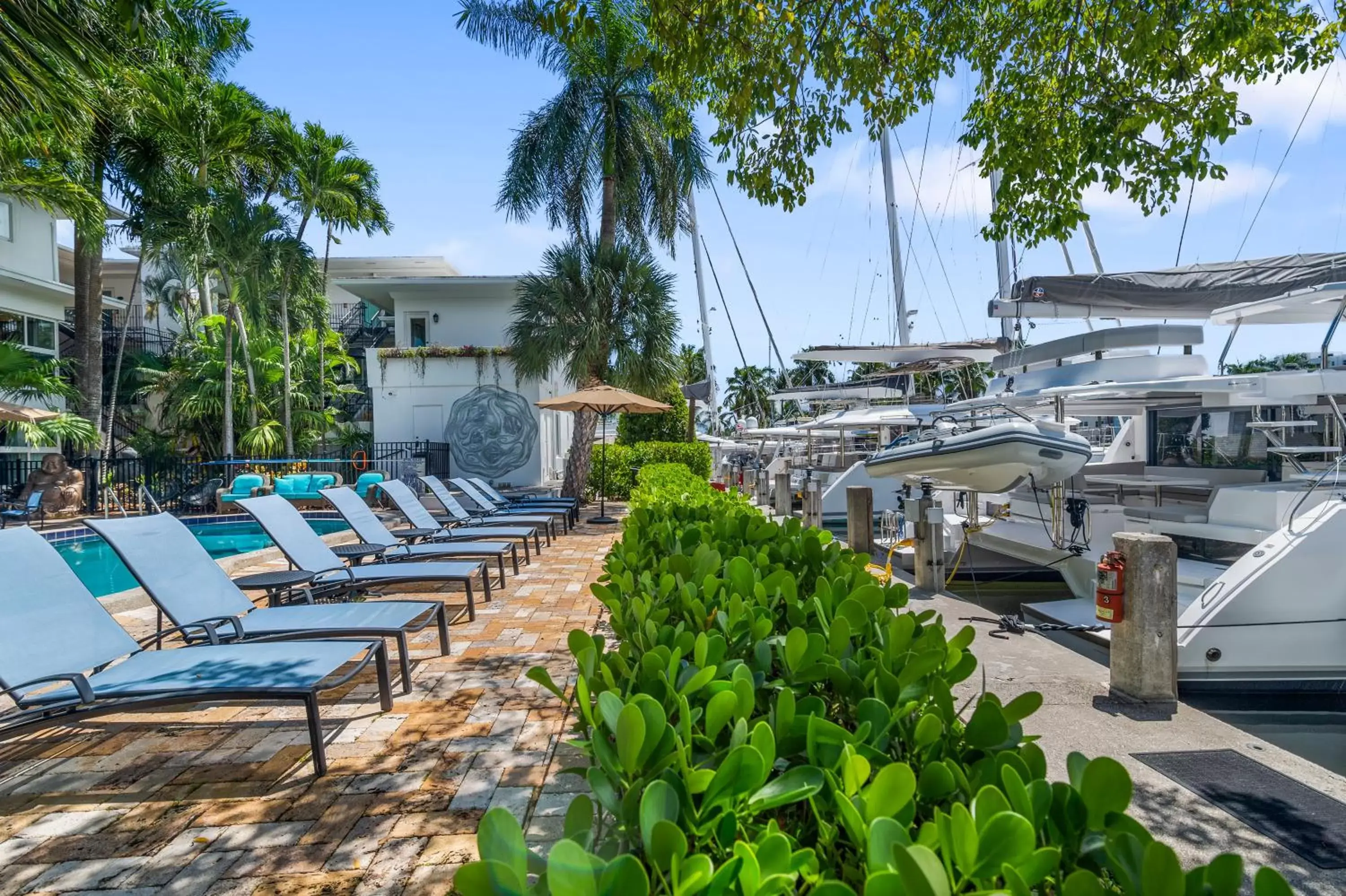 Property building, Swimming Pool in Isle of Venice Residence and Marina