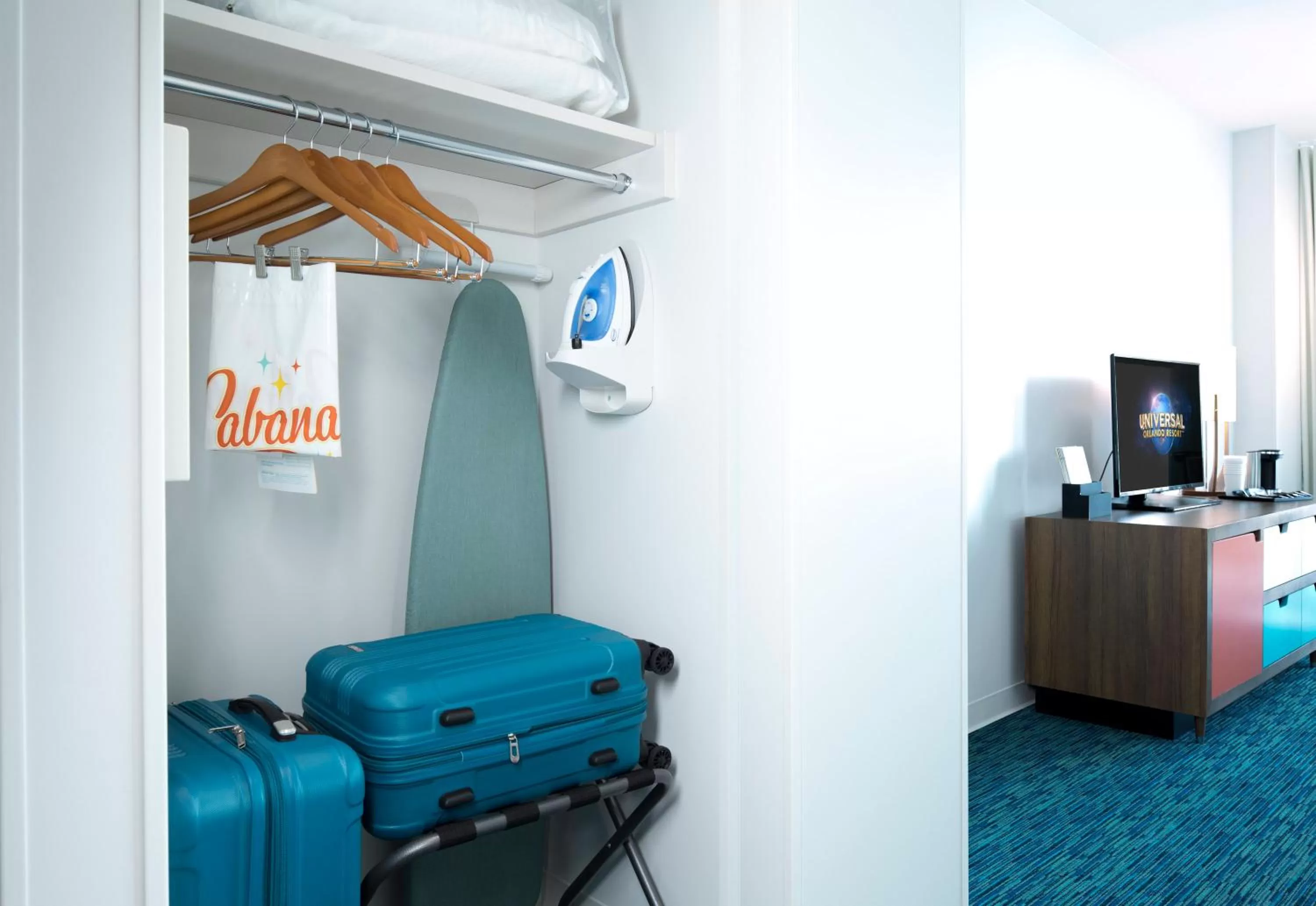 Area and facilities in Universal's Cabana Bay Beach Resort