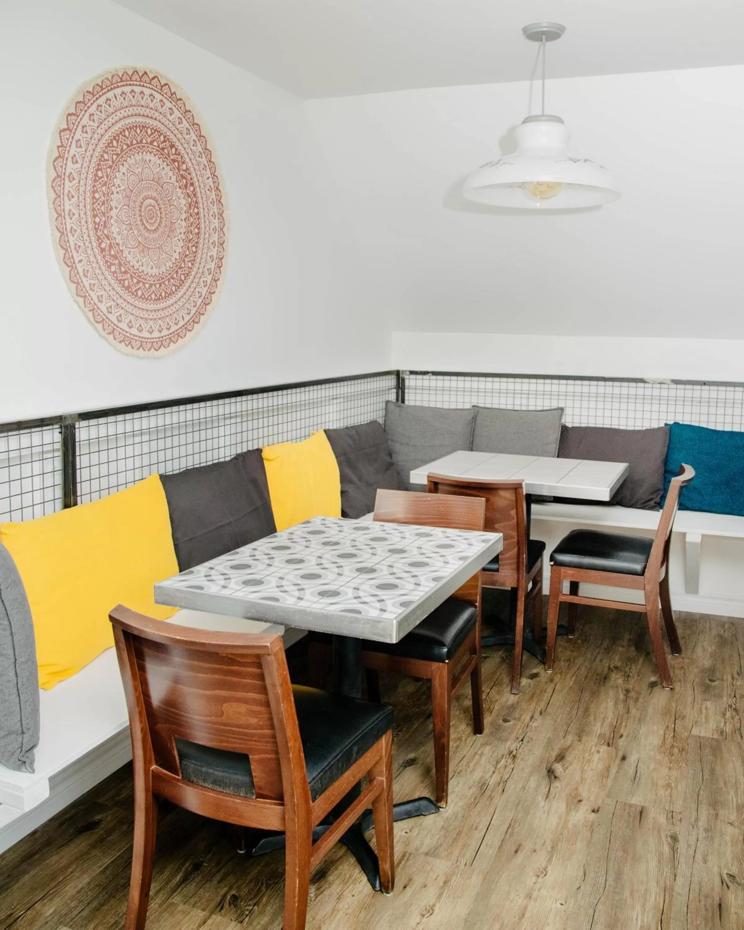 Kitchen or kitchenette in Auberge Sutton Brouerie