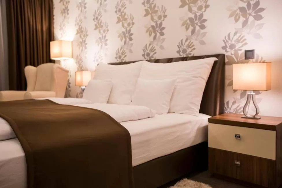 Photo of the whole room in Pole Position Beach Hotel