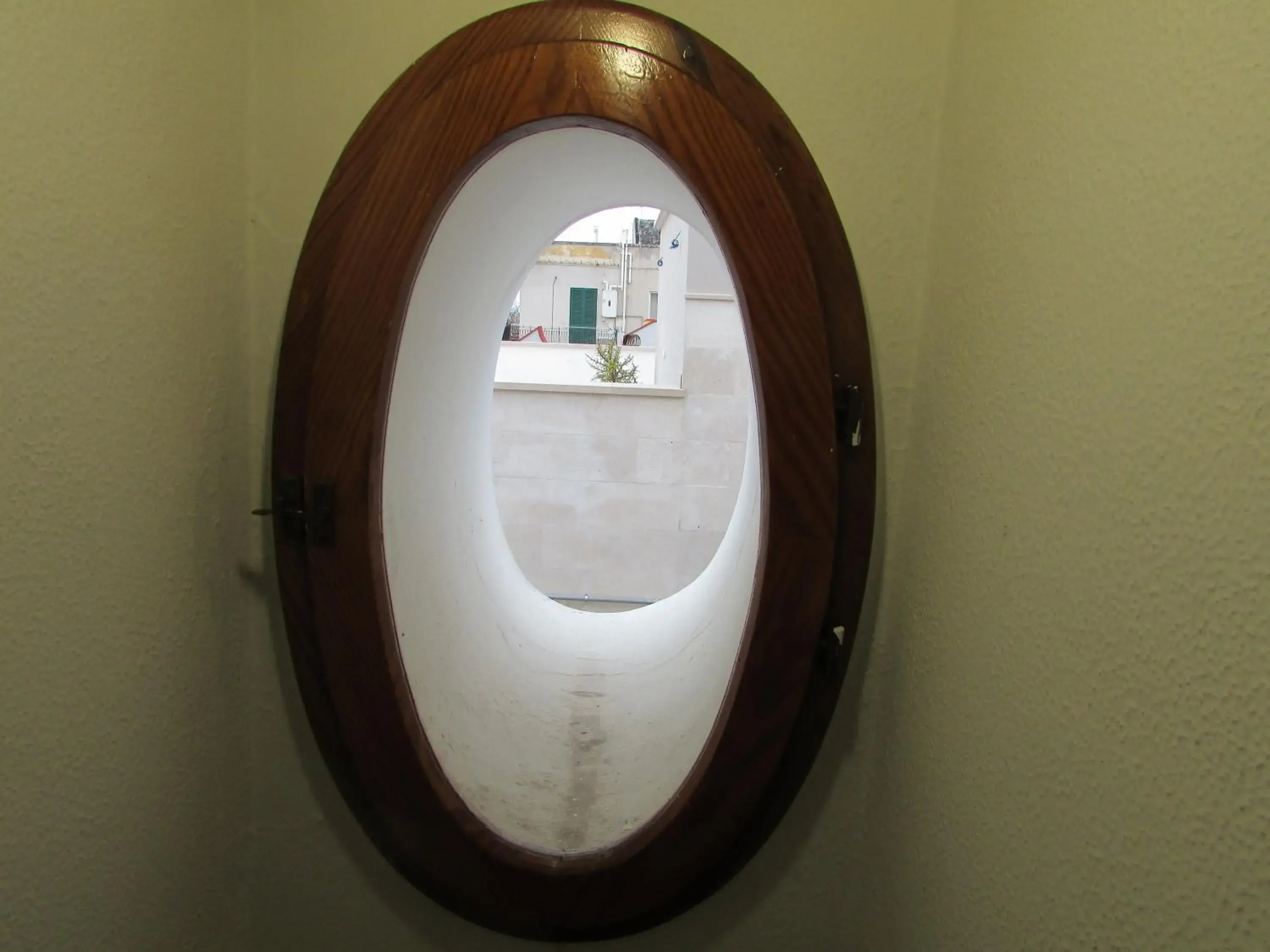 Decorative detail, Bathroom in Masseria Sant'Anna