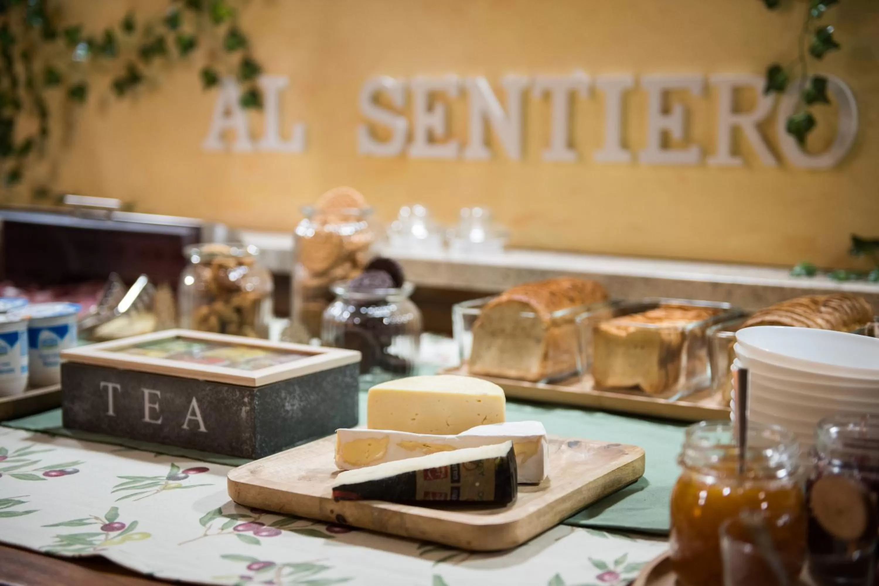 Food and drinks in B&B Al Sentiero